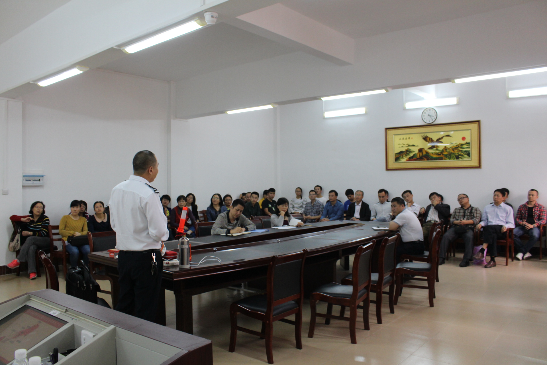 生命不易,且行且珍惜――记物理与电子工程学院师生防灾减灾培训