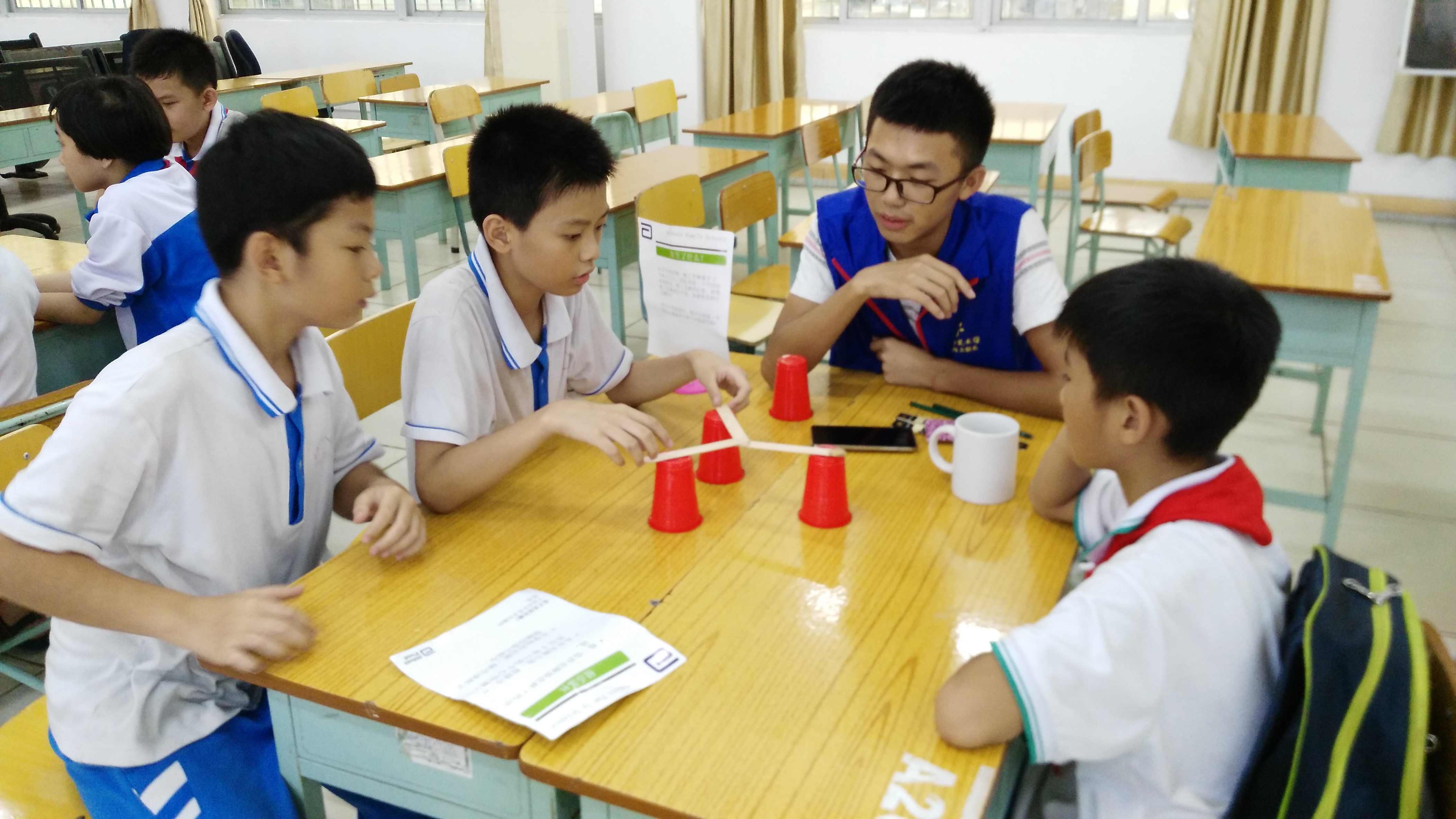 思想的启发,灵感的起点,不一样的六一儿童节――记海师物电小青琼山一小志愿服务活动