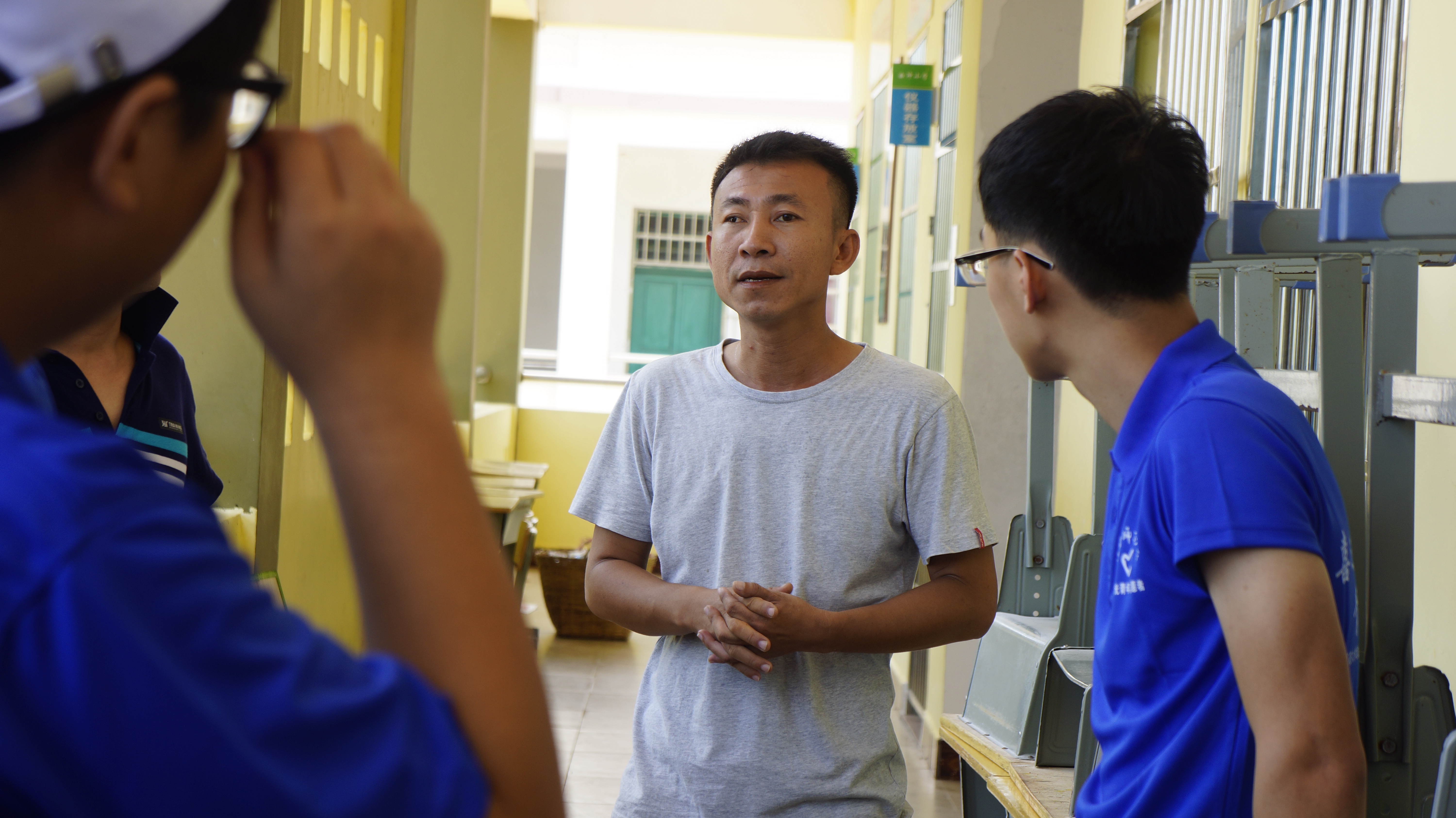 青年之声.盛夏与你,沐��万宁――记文学院“三下乡”万宁服务团队出征下乡之行