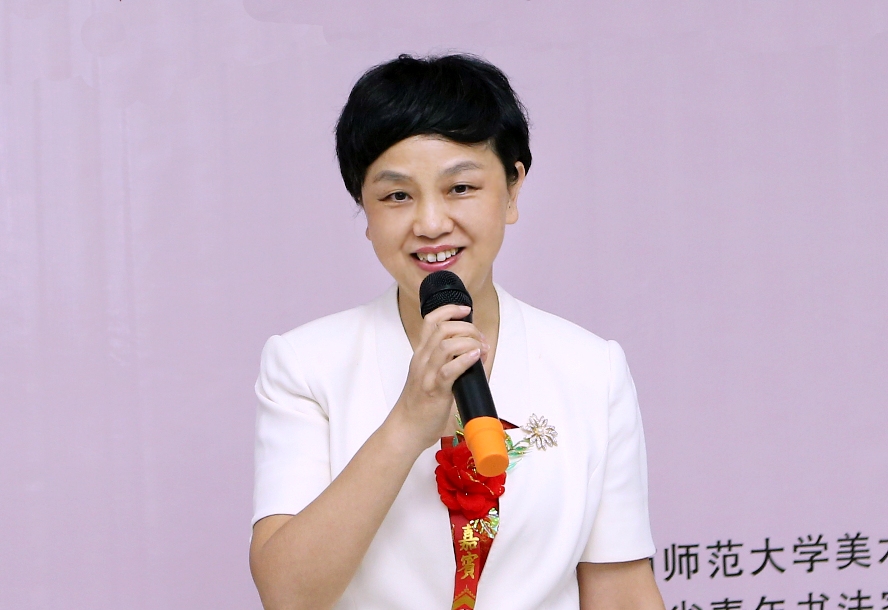 美术学院举办第二届优秀书法课业作品展庆祝党的十九召开
