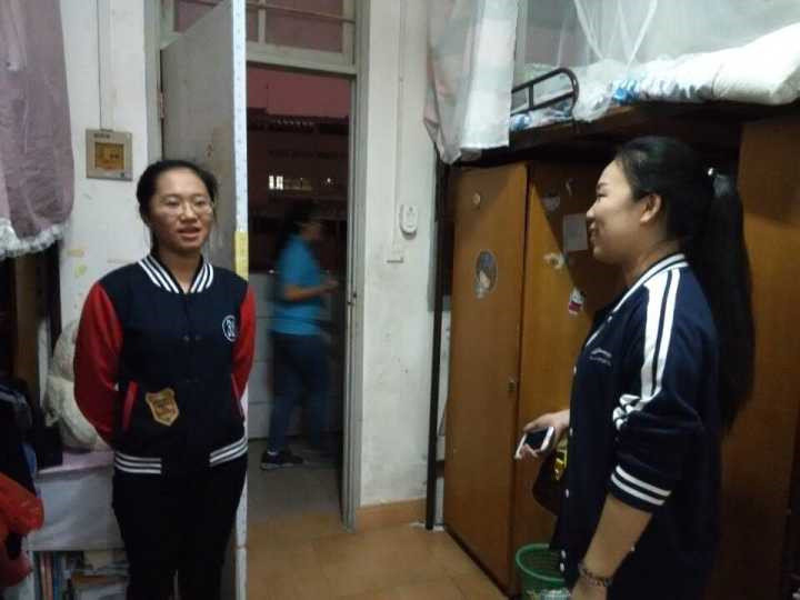 “双创”知识我来答――记数学与统计学院文明督查组走访宿舍活动