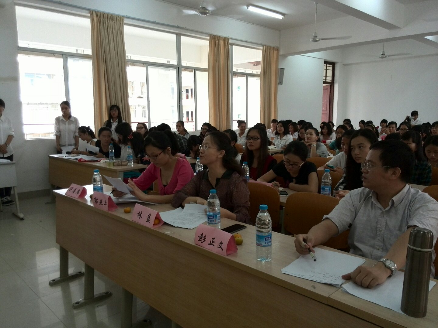 记教育科学学院教师技能大赛