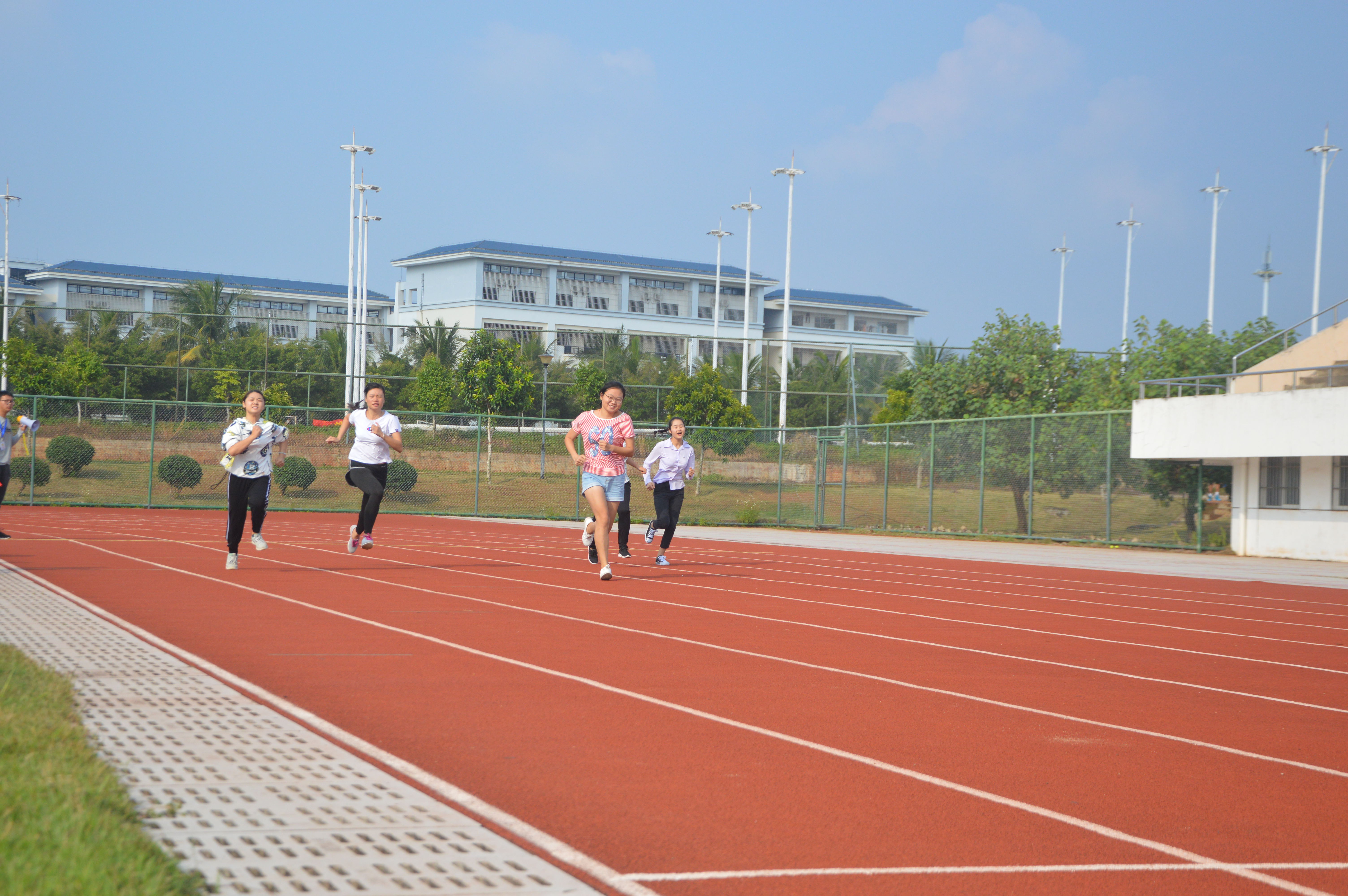 青年之声・教育与心理学院举行院运动会