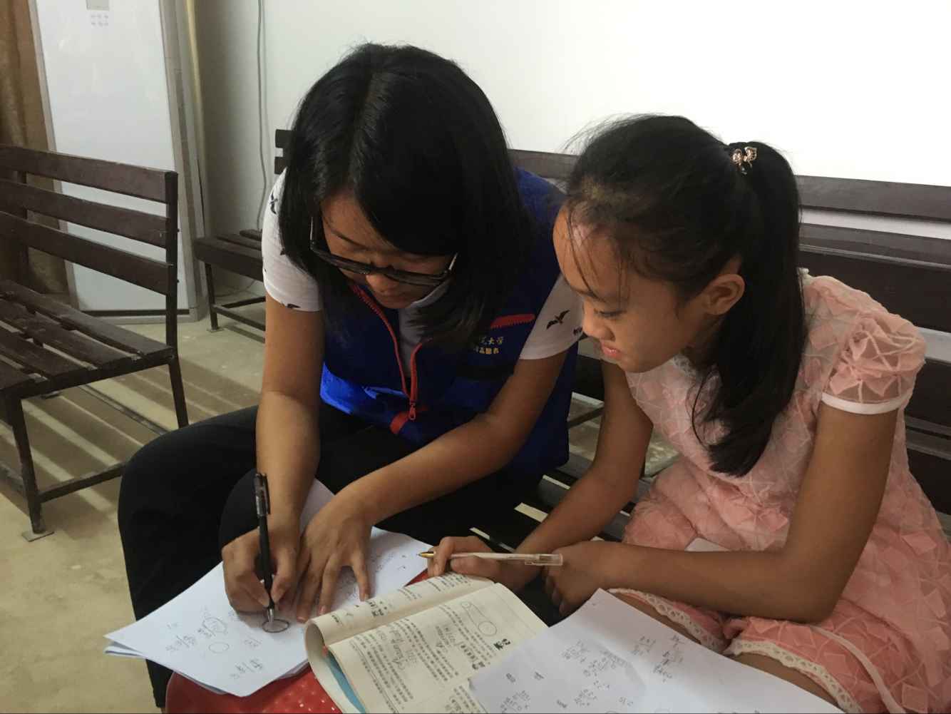 我是专“V”，普法先行――记政法学院振家社区阳光普法活动