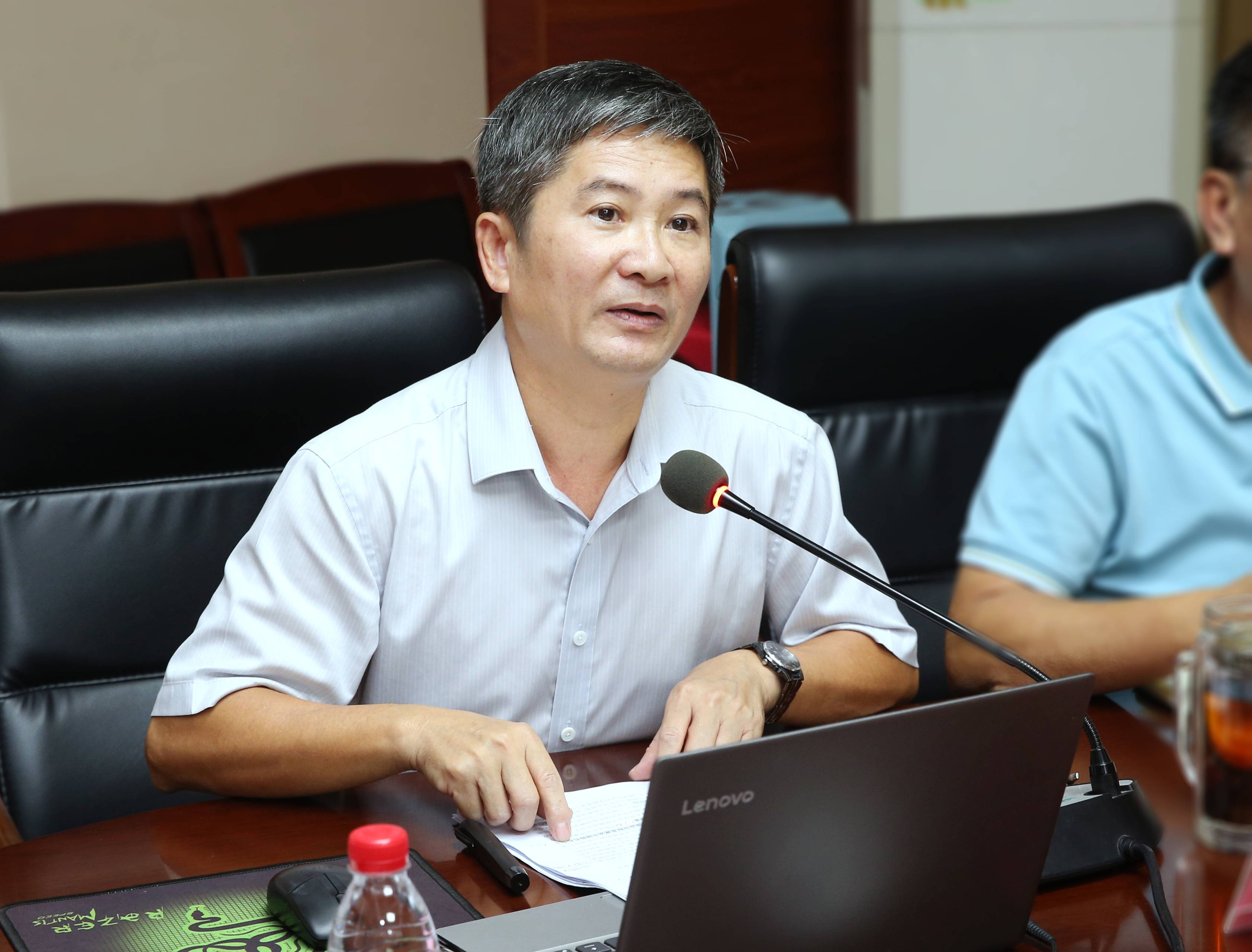 我校召开校党委常委理论中心组学习会议