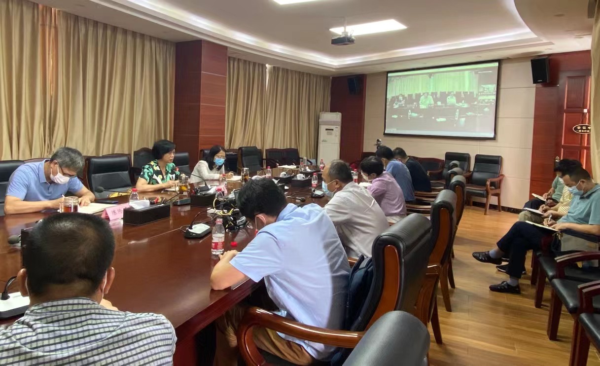 学校召开疫情防控专题会