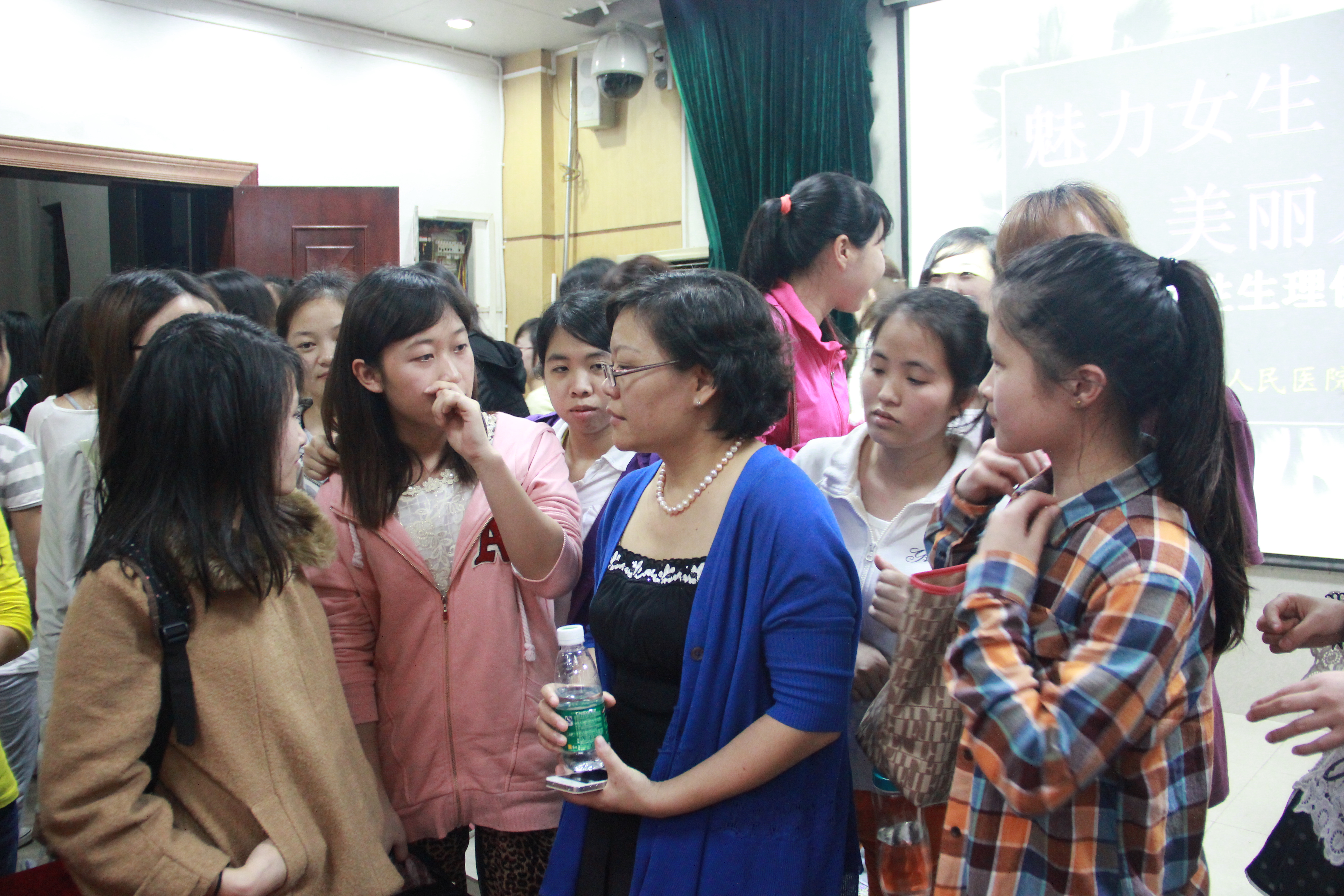 魅力女性，美丽人生――记物理与电子工程学院女性生理健康知识讲座