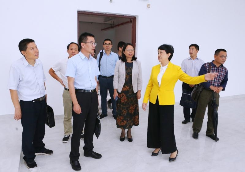 省委宣传部副部长张怀海调研我校全国重点马院培育工作