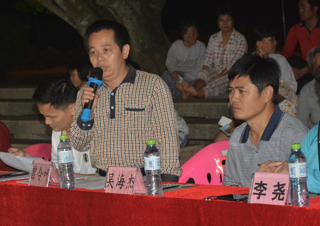 青年之声・丰富社区文化多样性，营造共同" 精神家园" 海师文院志愿者举办文艺义演活动