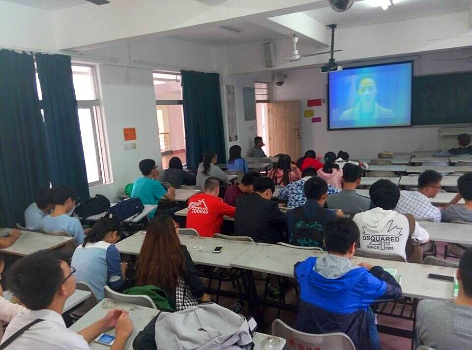 弘扬时代精神 担当社会责任——记物理与电子工程学院2015级自动化（1）班“无偿献血”主题班会