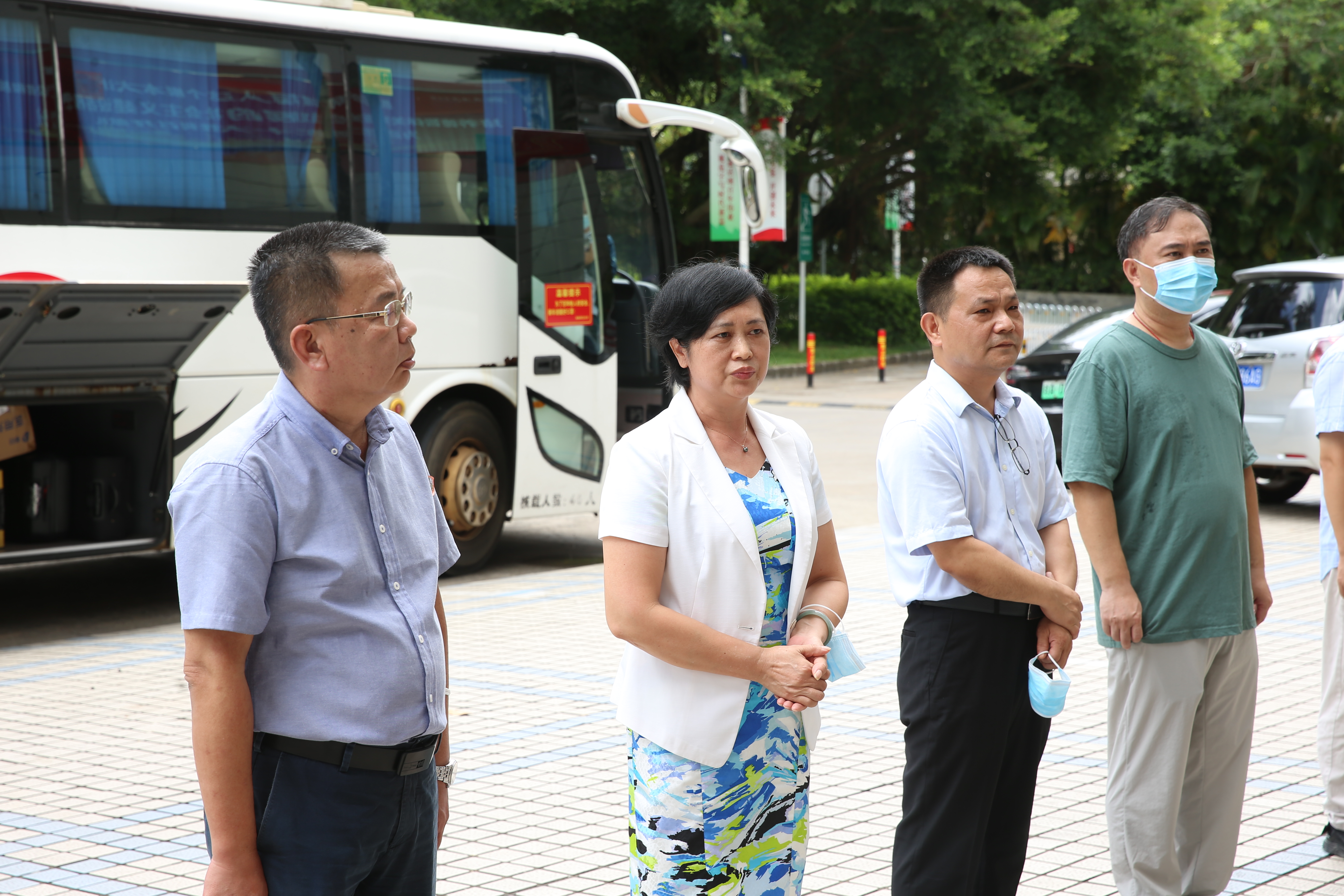 危急时刻显担当 海师教师志愿队“逆行”奔赴三亚一线战疫