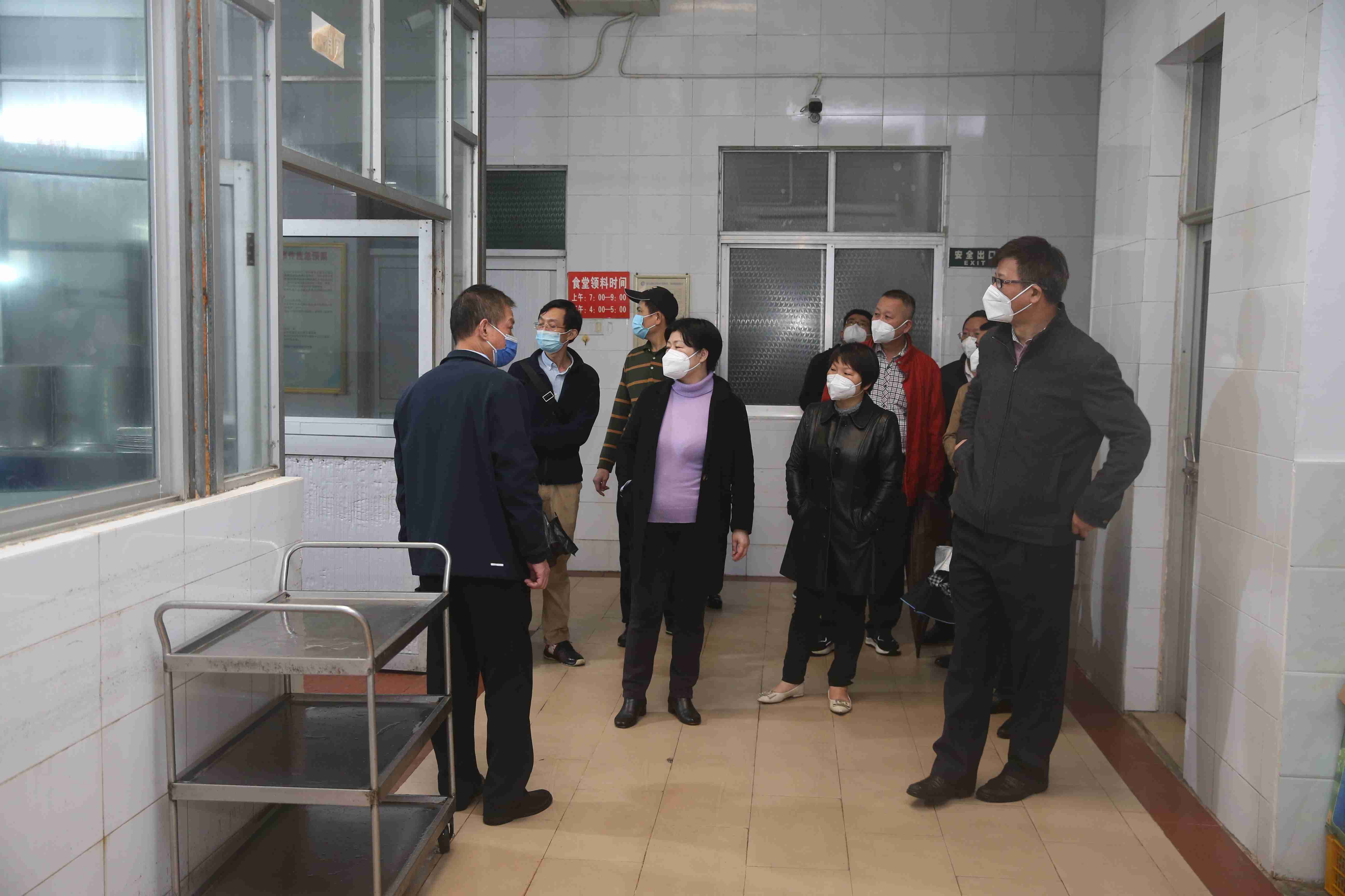 许玫带队开展龙昆南校区假期安全检查工作