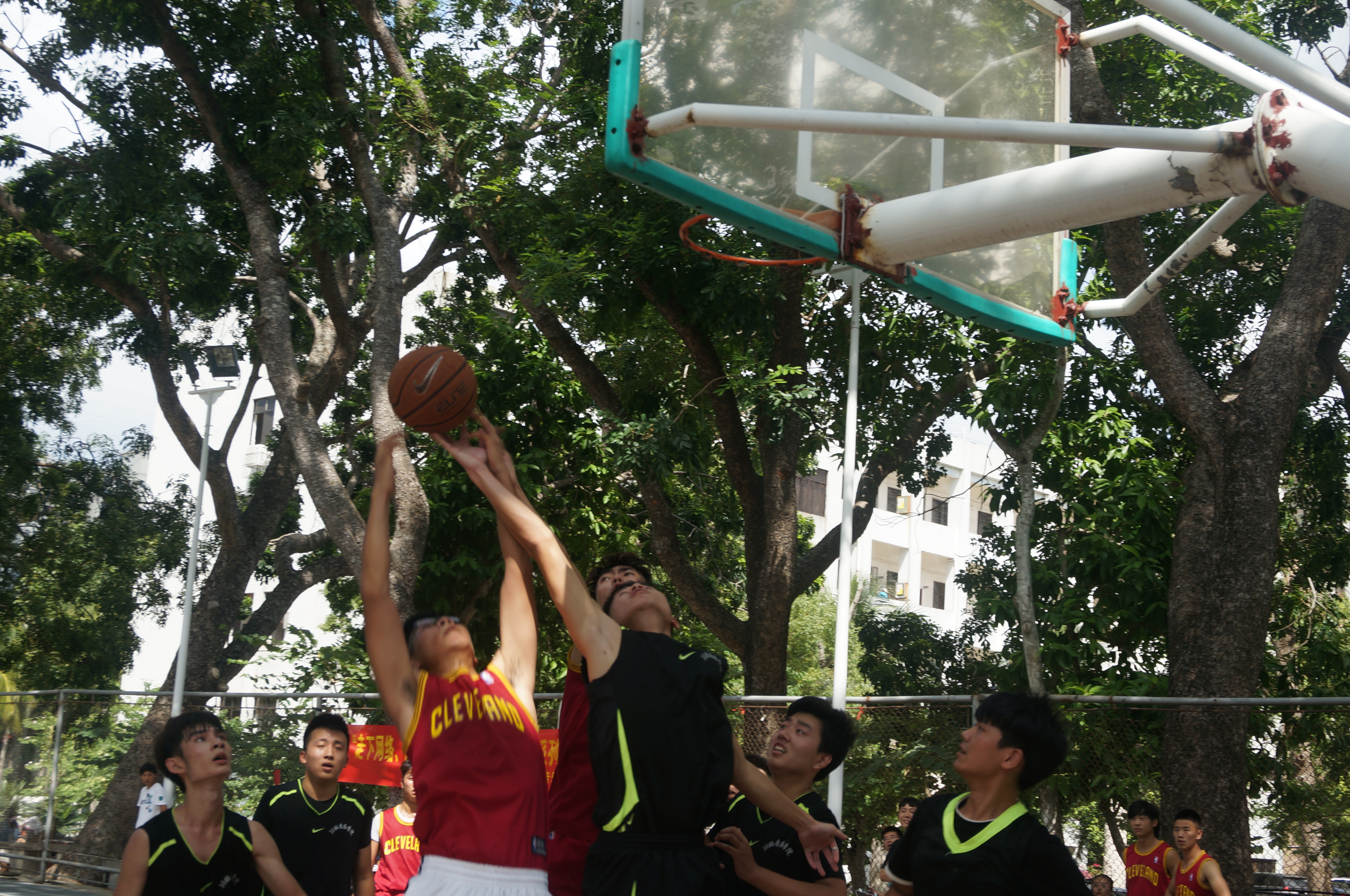 音乐学院“三走”系列活动：迎新杯篮球赛