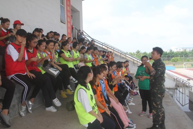 【青年之声・十九大】记马克思主义学院“荣耀海师・马院独秀”户外素质拓展活动