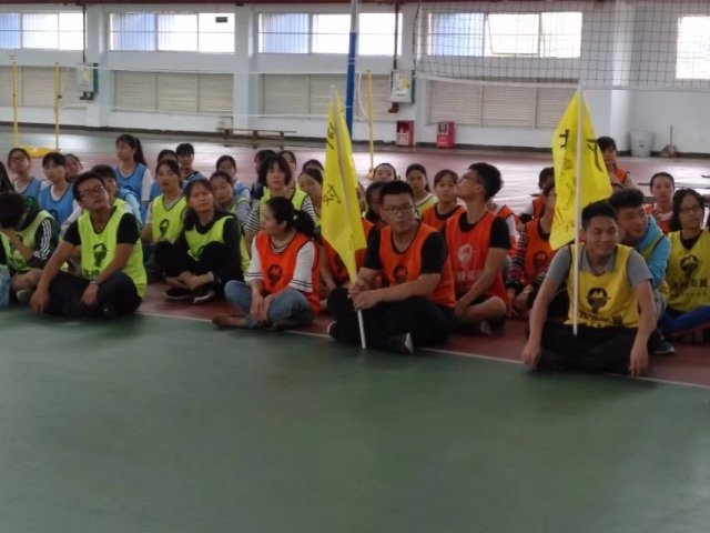 【青年之声・十九大】记马克思主义学院“荣耀海师・马院独秀”户外素质拓展活动