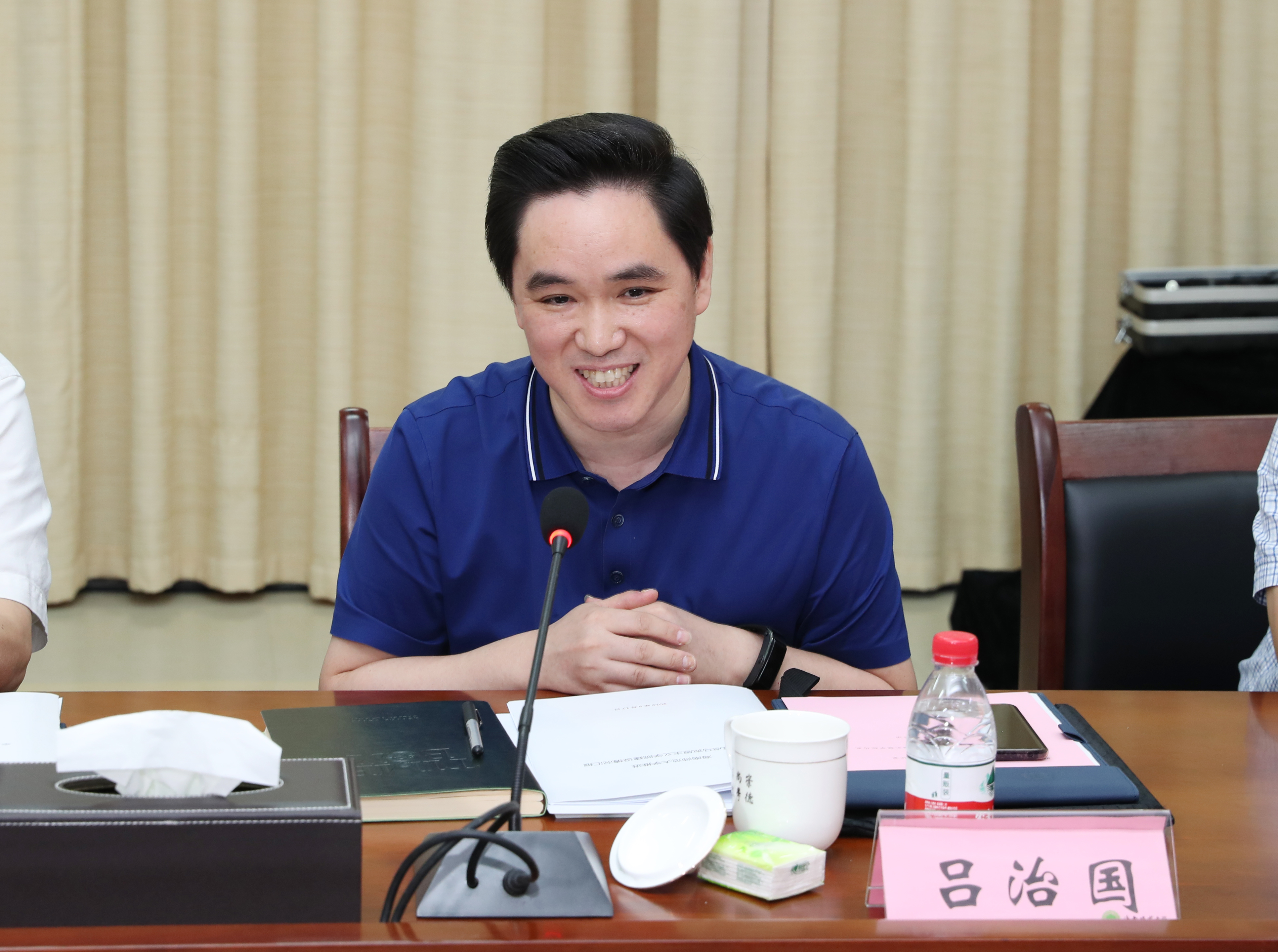 省委常委、宣传部部长肖莺子调研我校全国重点马院培育工作
