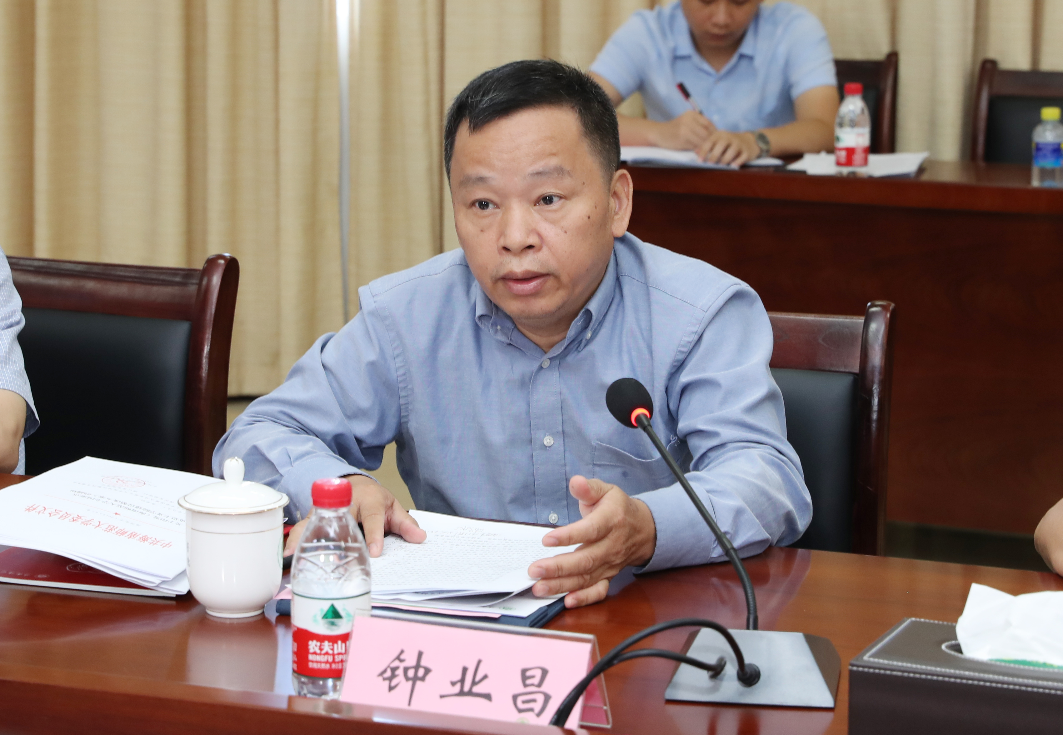 省委常委、宣传部部长肖莺子调研我校全国重点马院培育工作