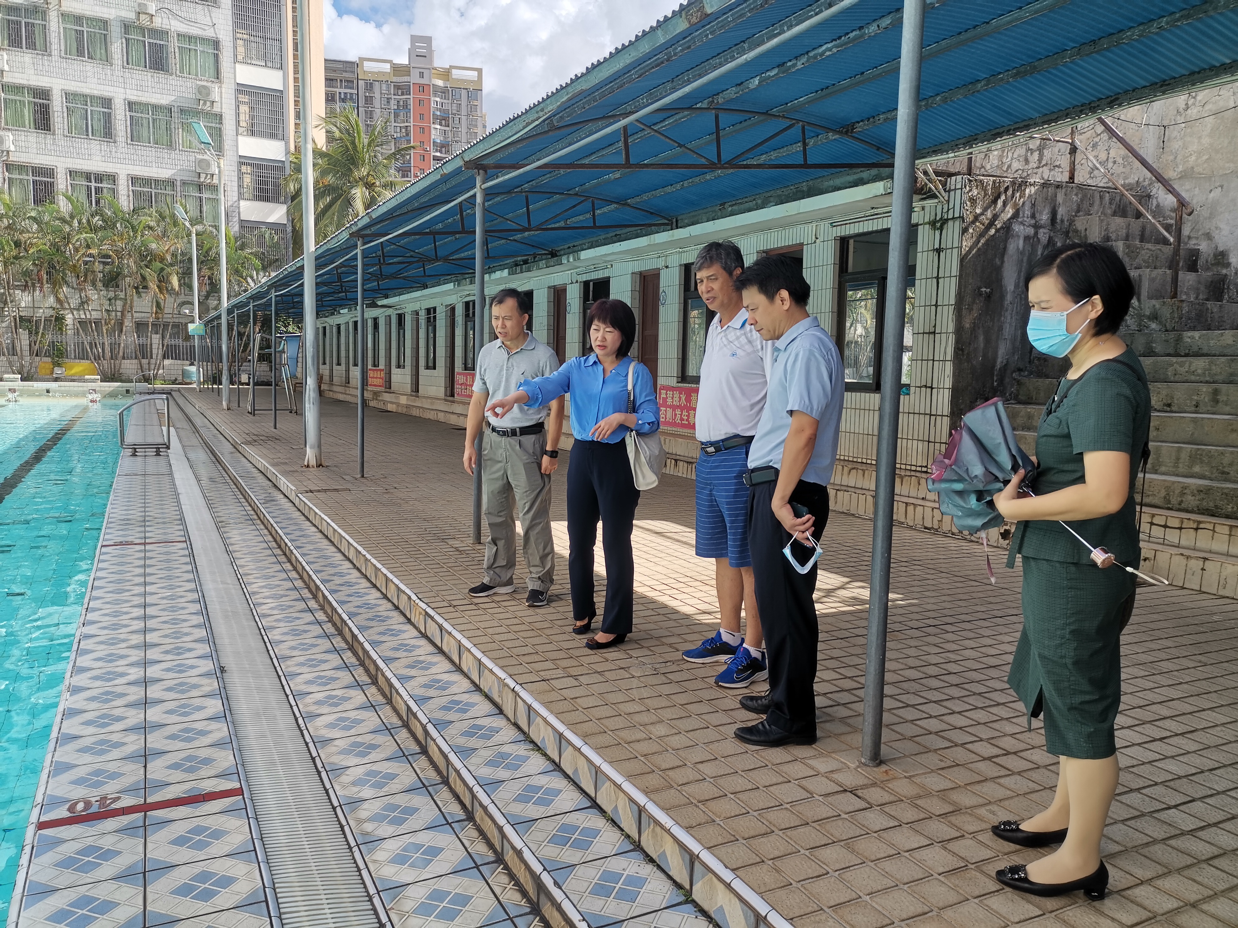 校领导到国有资产管理处调研