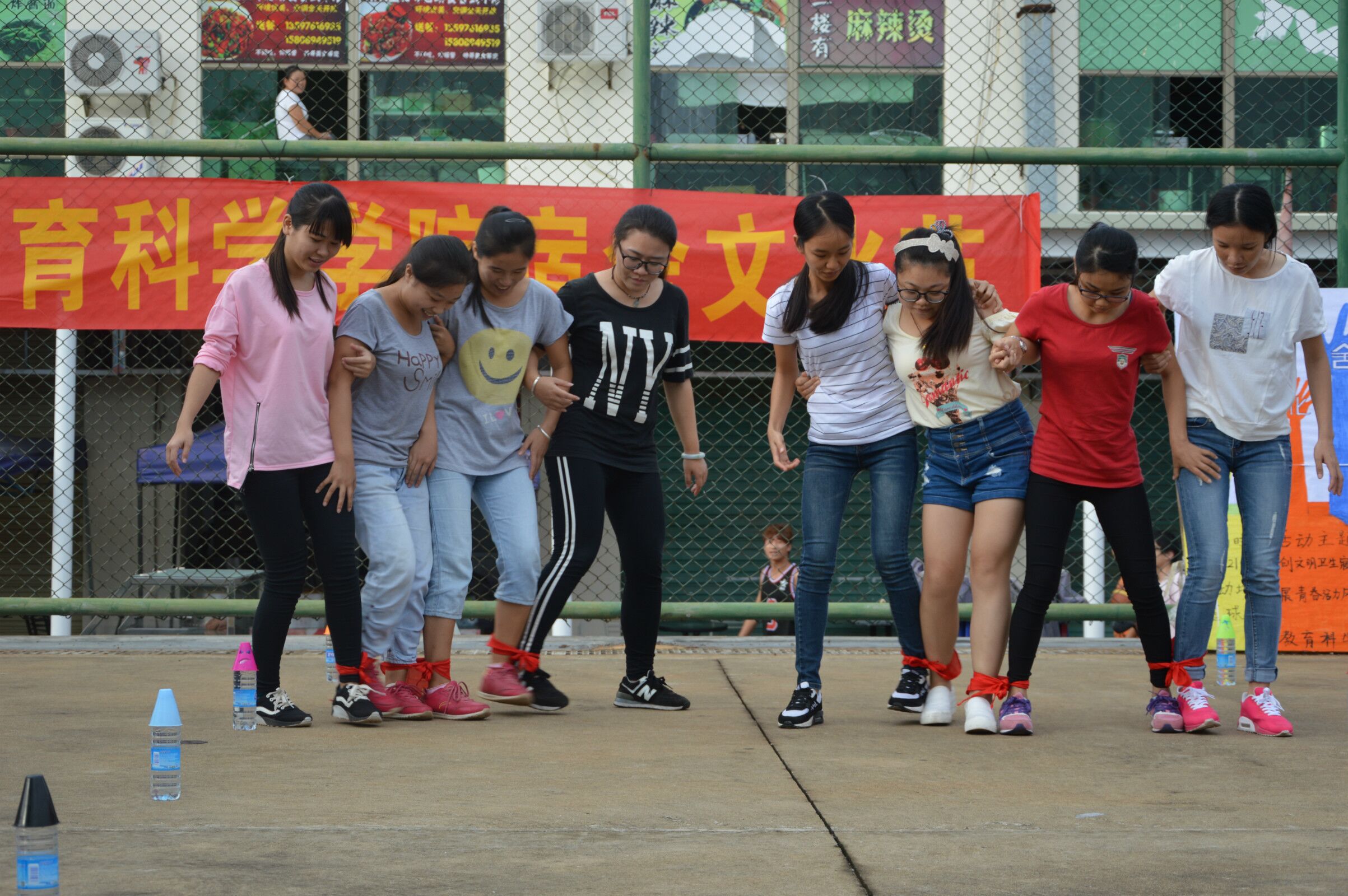 教育科学学院举办迎“双创”系列活动之宿舍文化节