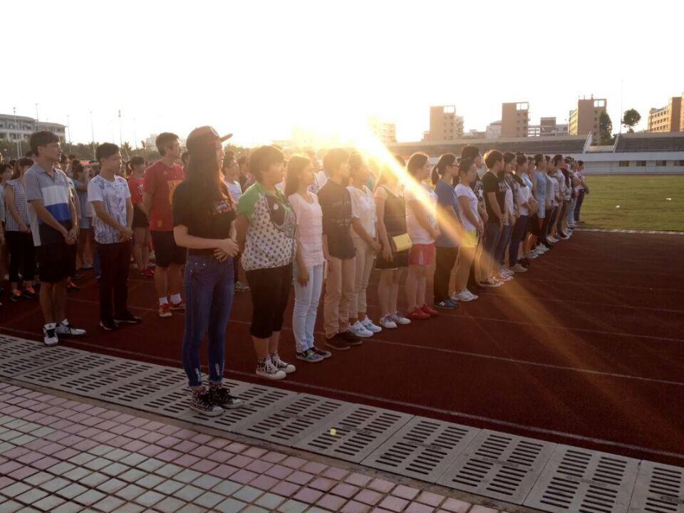 拥抱晨曦曙光，青春应当自强——记政法学院“阳光晨跑”活动启动仪式