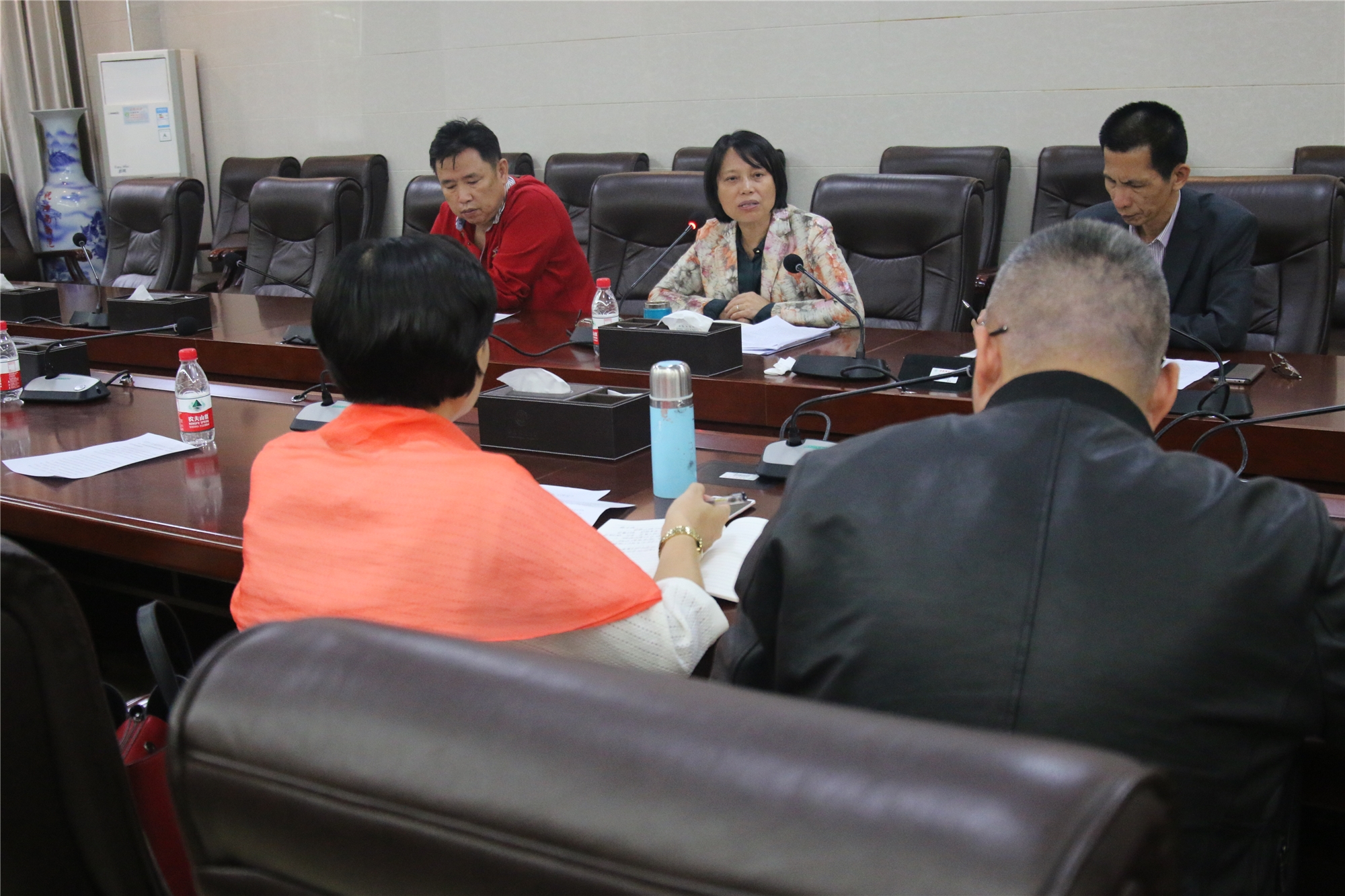 中共海南师范大学纪律检查委员会组织学习十九届四中全会精神