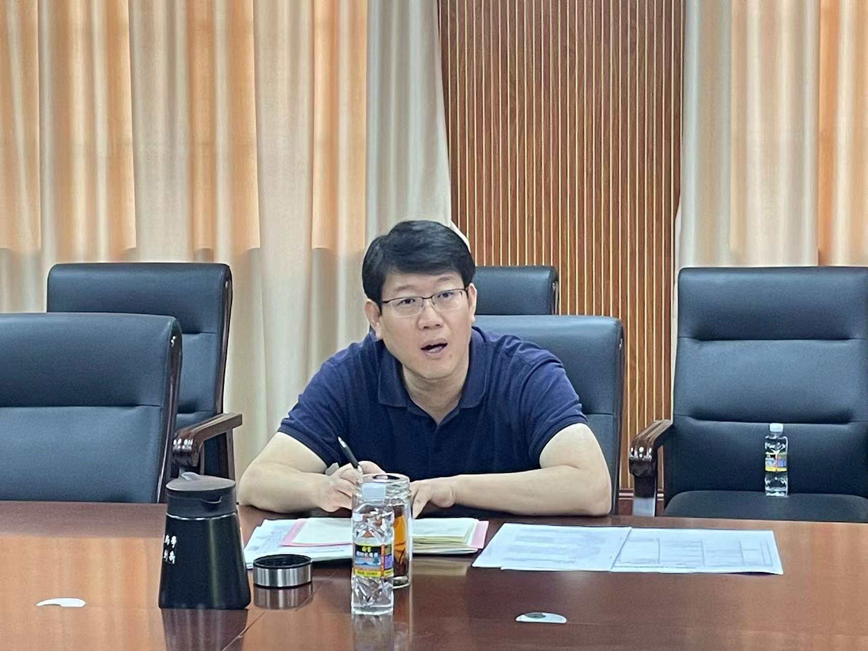 学校召开足球学院建设工作推进会