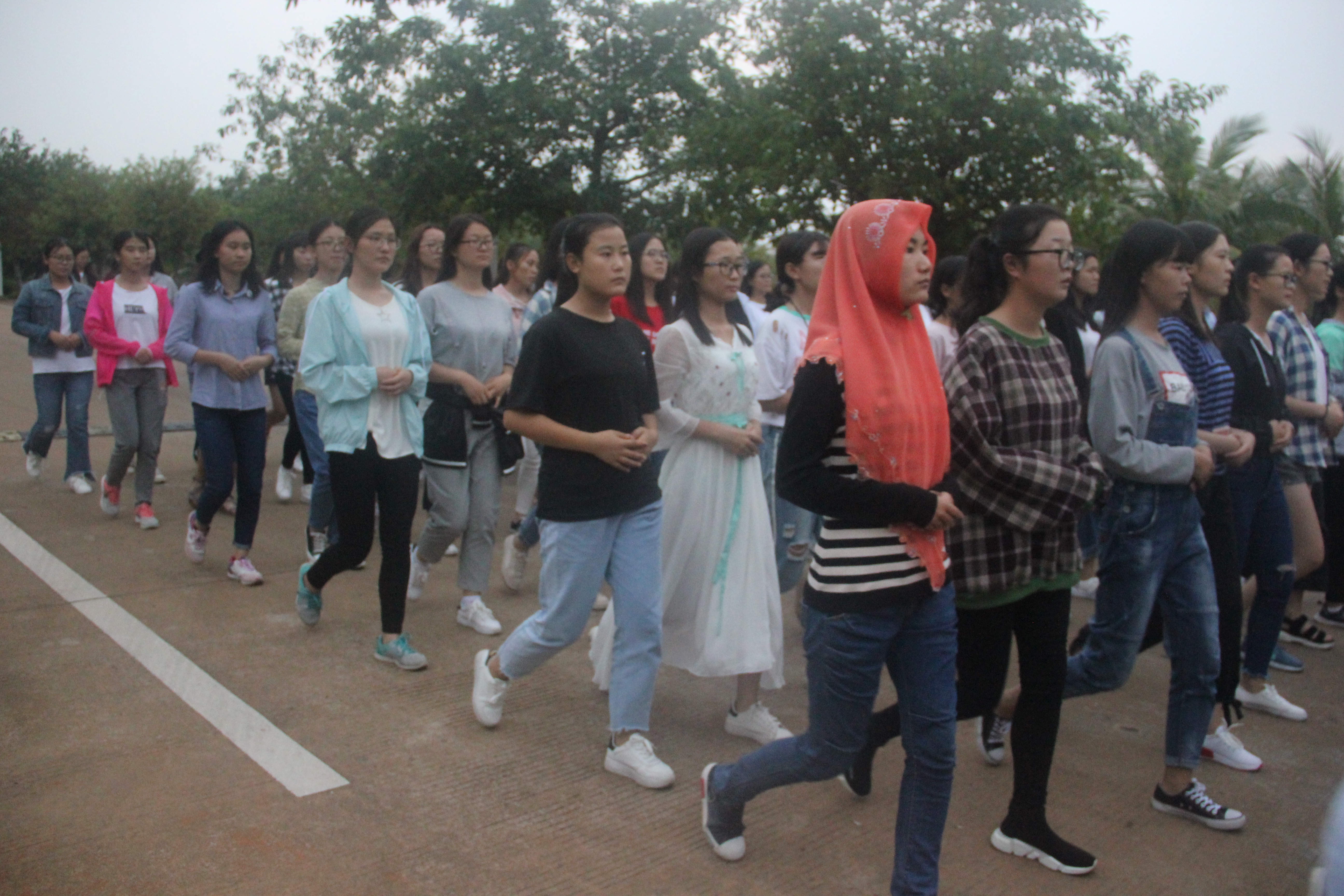 书剑并重,巾帼风采