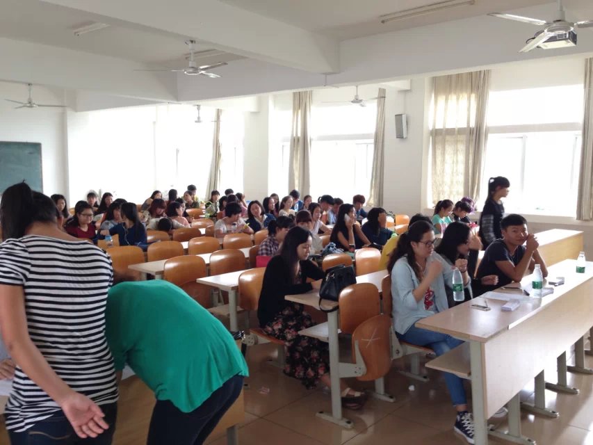 外院新星，先声夺人——外国语学院举办“十大歌手”初赛