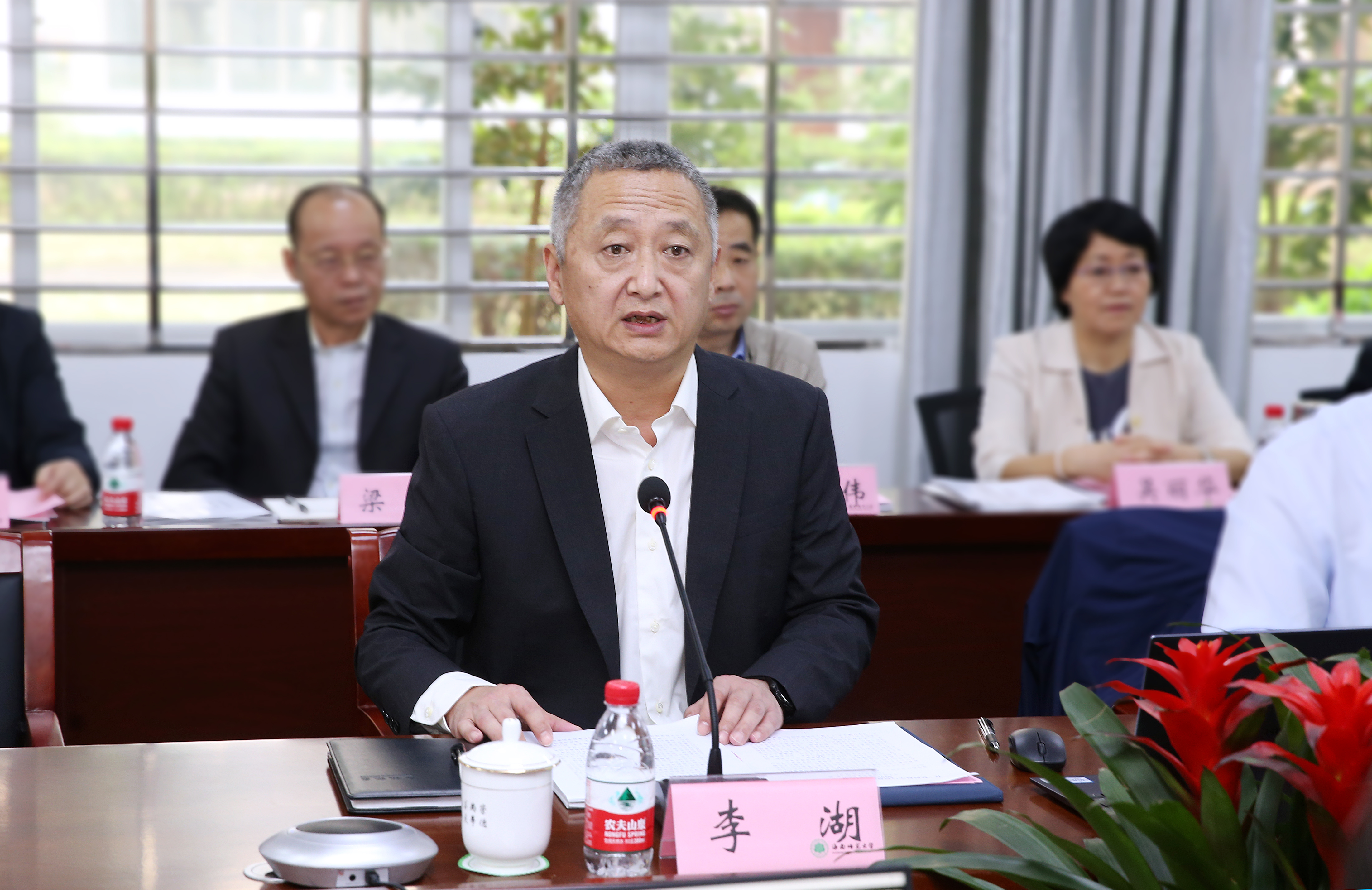 我校数据科学与智慧教育教育部重点实验室顺利通过验收