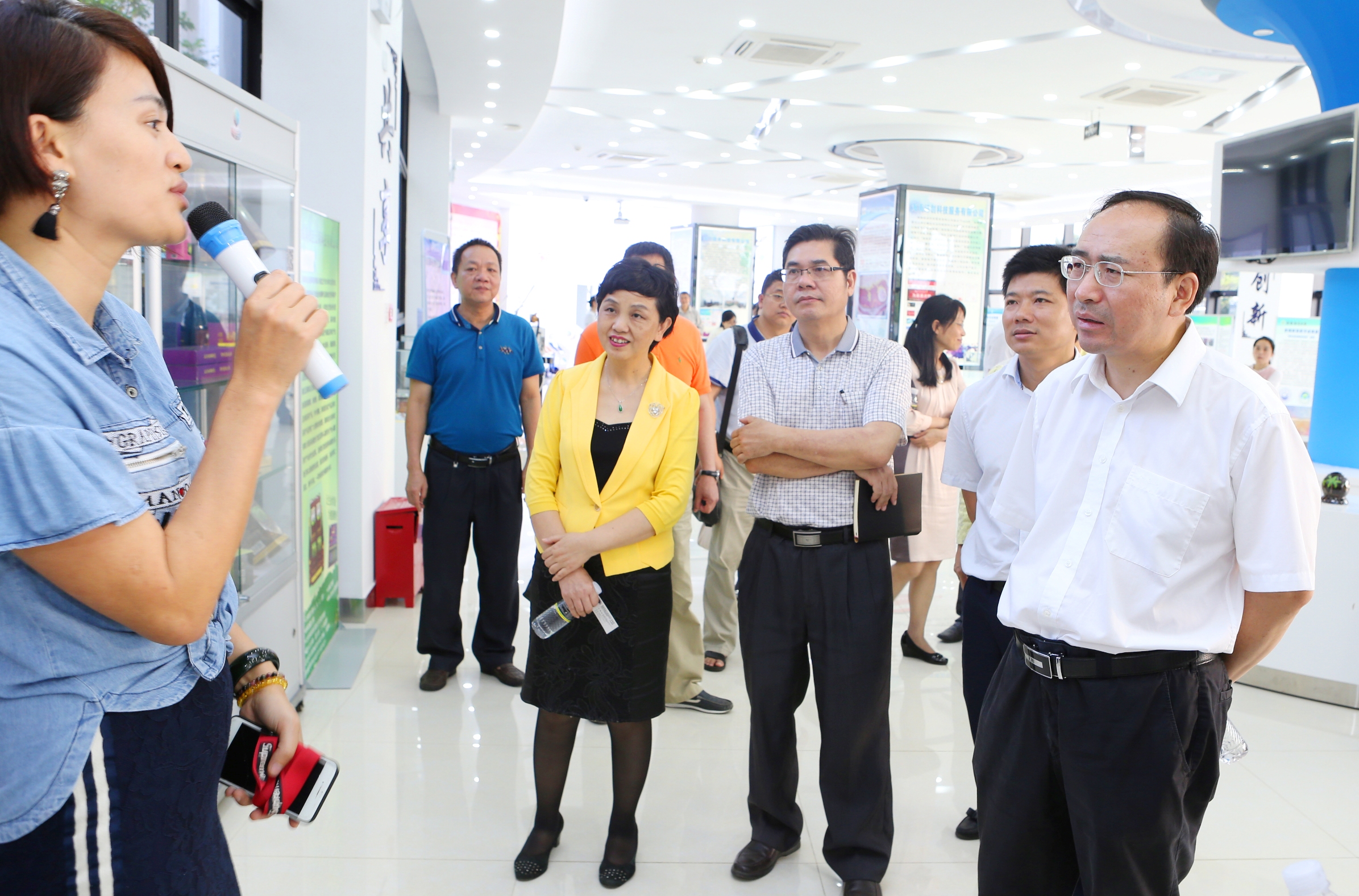 省科技厅国章成到我校调研 拟研究出台一对一扶持发展政策
