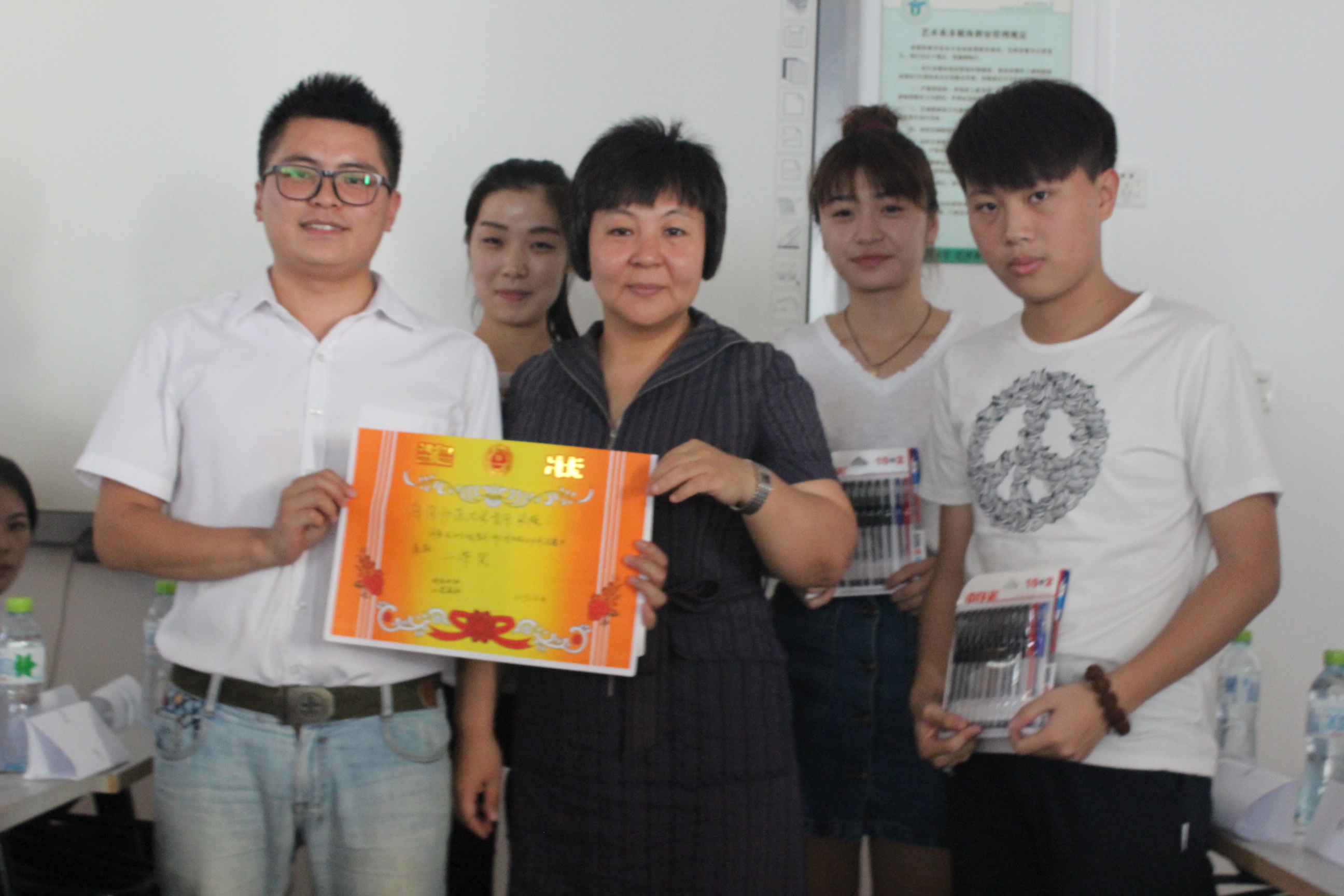 我为双创添光彩：音乐学院2013级音乐1班开展“文明道德风尚”主题辩论赛