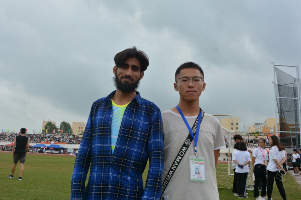 【第35届校运会】花絮：赛场因你，晴空万里