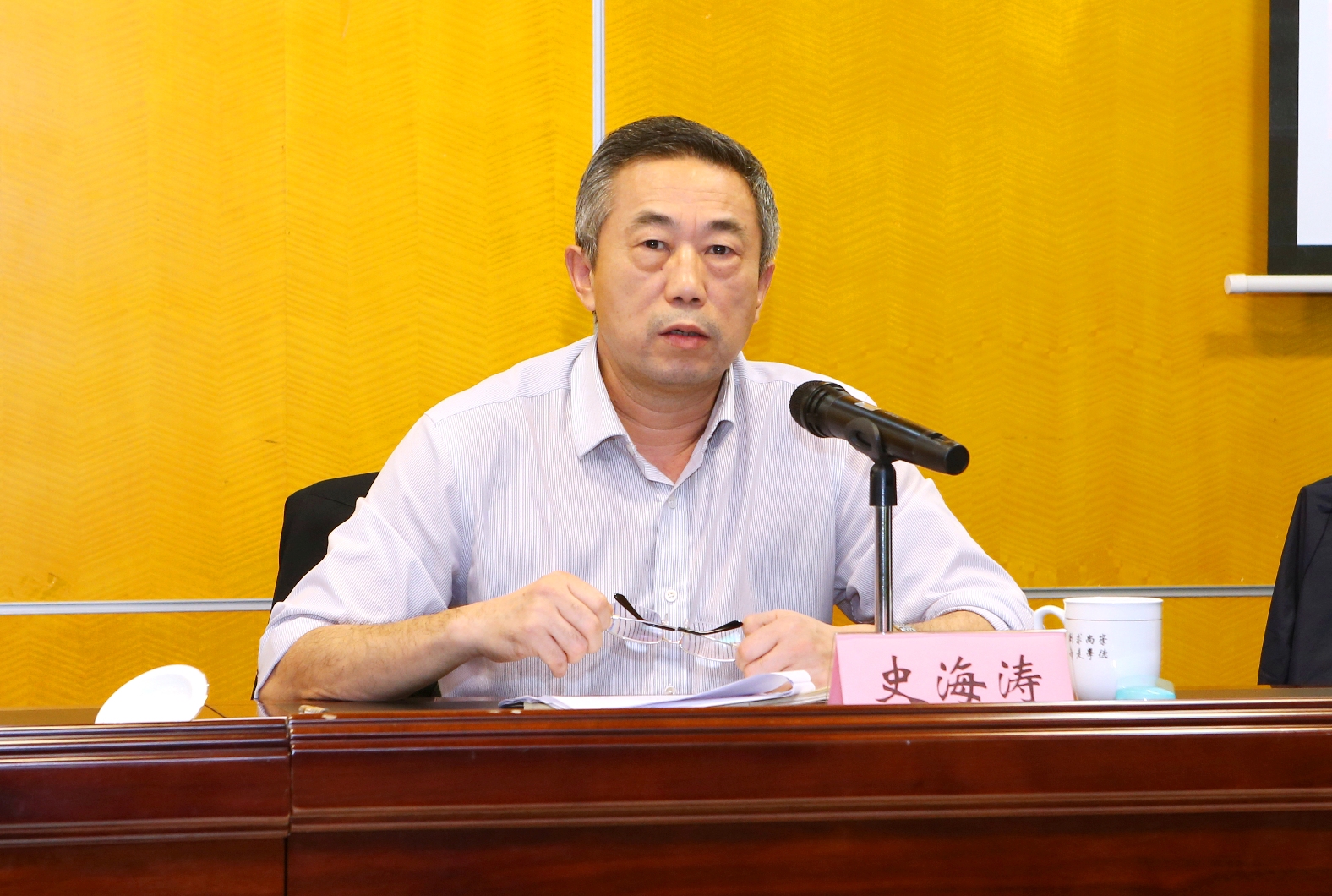 我校开展二级党组织书记抓党建工作现场述职评议