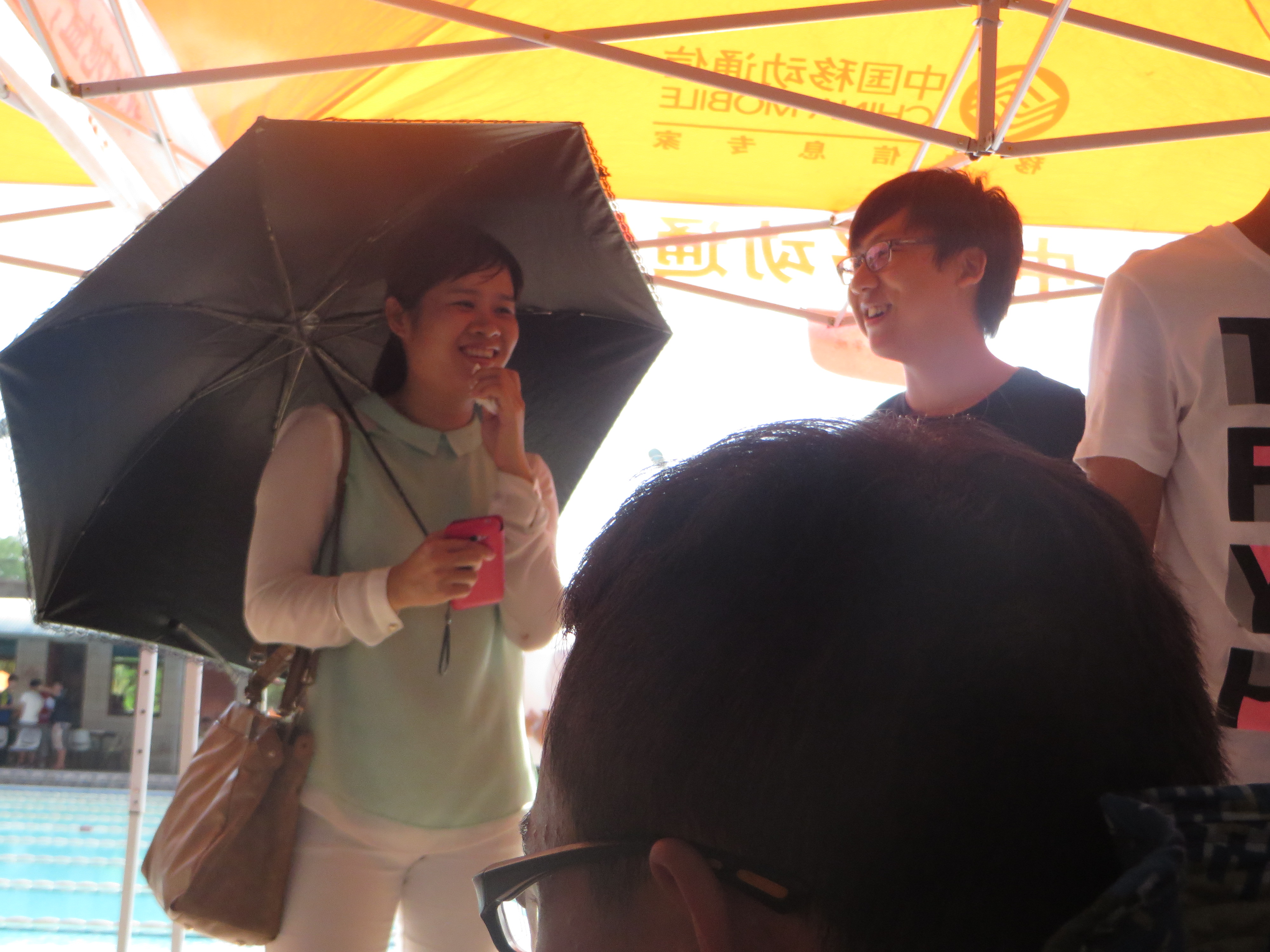 游出快乐,游出健康――记政法学院参与校第三届学生游泳比赛