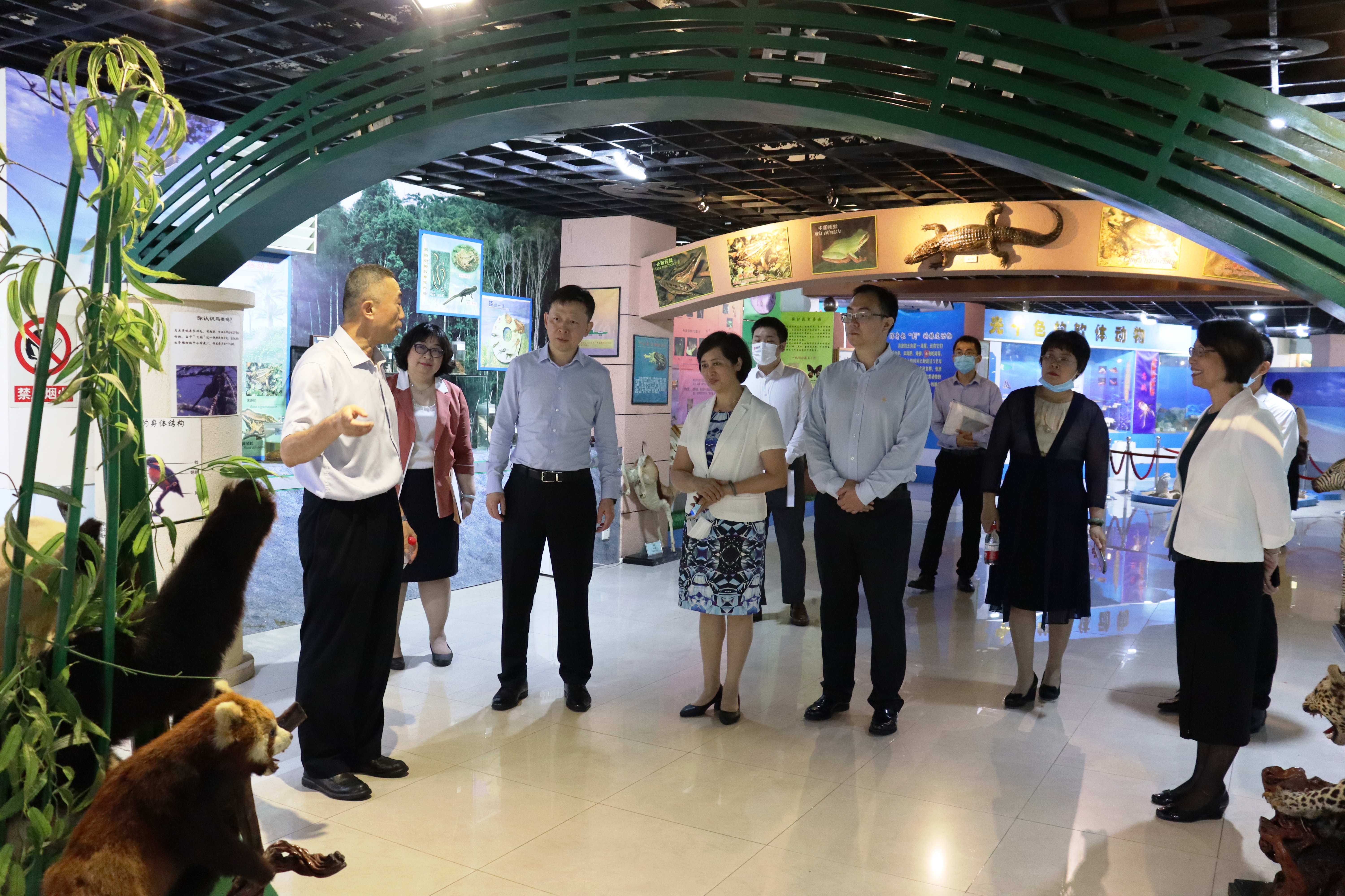 中国银行海南省分行来校洽谈推进“智慧校园”建设