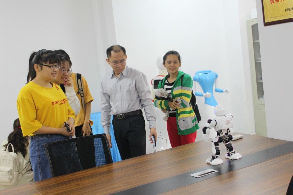 青年之声・走近学术之窗,领略科技之光