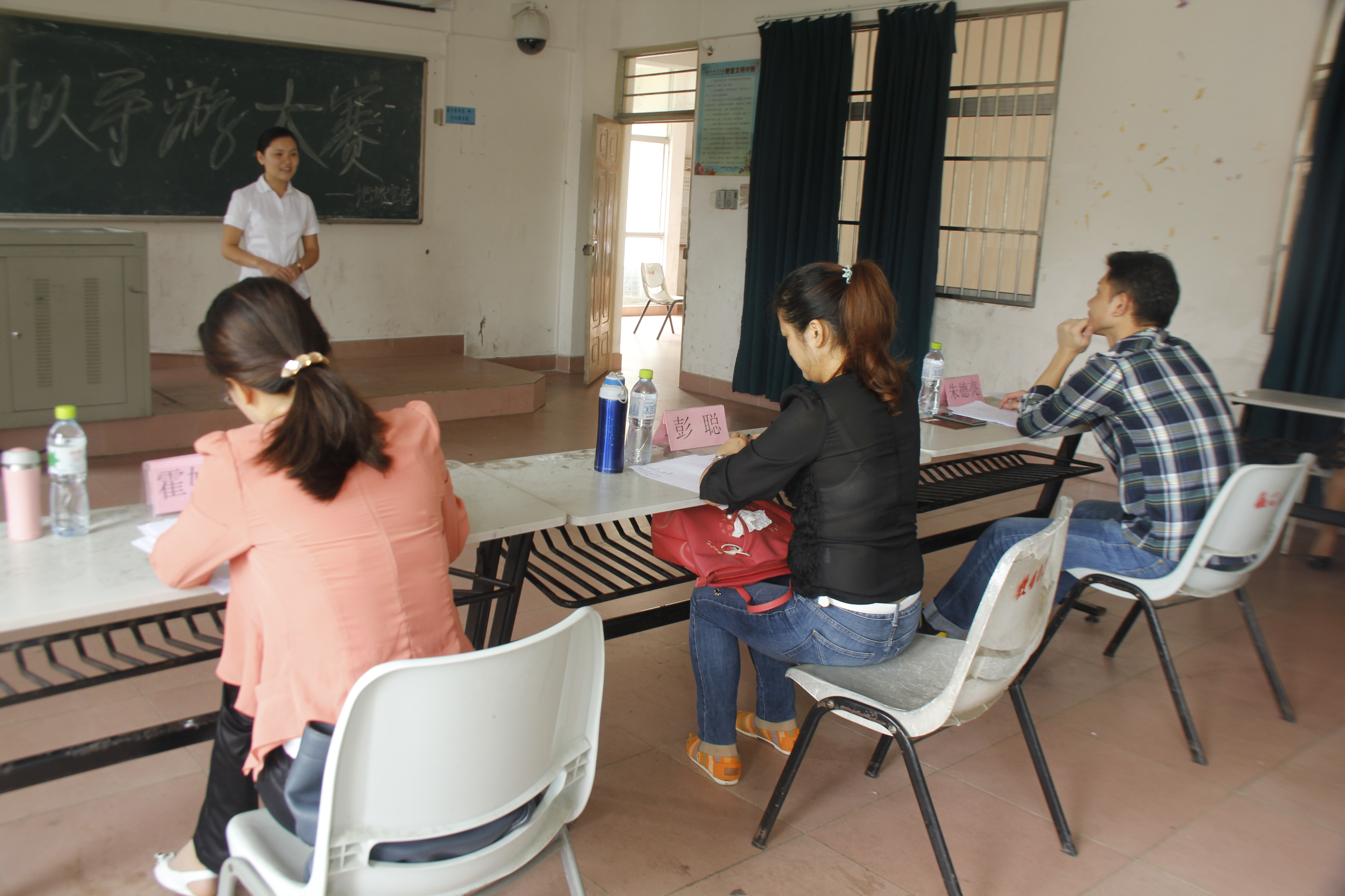 “弘扬中华文化，培养旅游精英”——记地理与旅游学院模拟导游大赛初赛