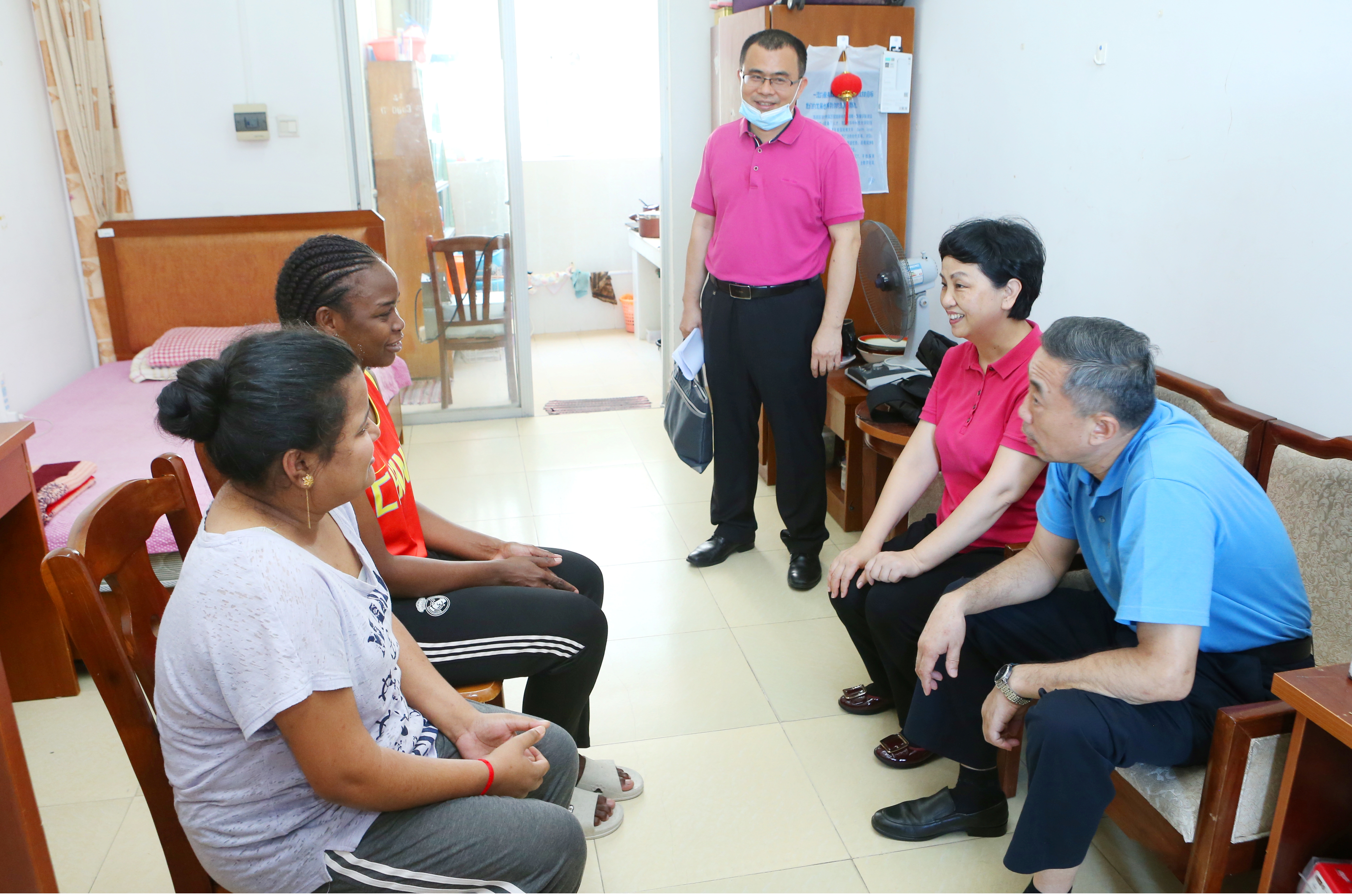 李红梅检查龙昆南校区疫情防控和开学准备工作