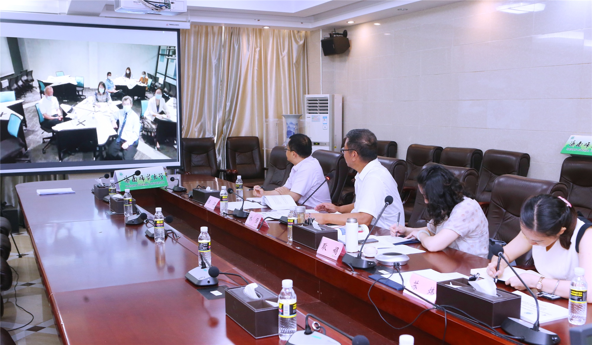 我校与马来西亚世纪大学召开孔子学院第五届理事会网络视频会议