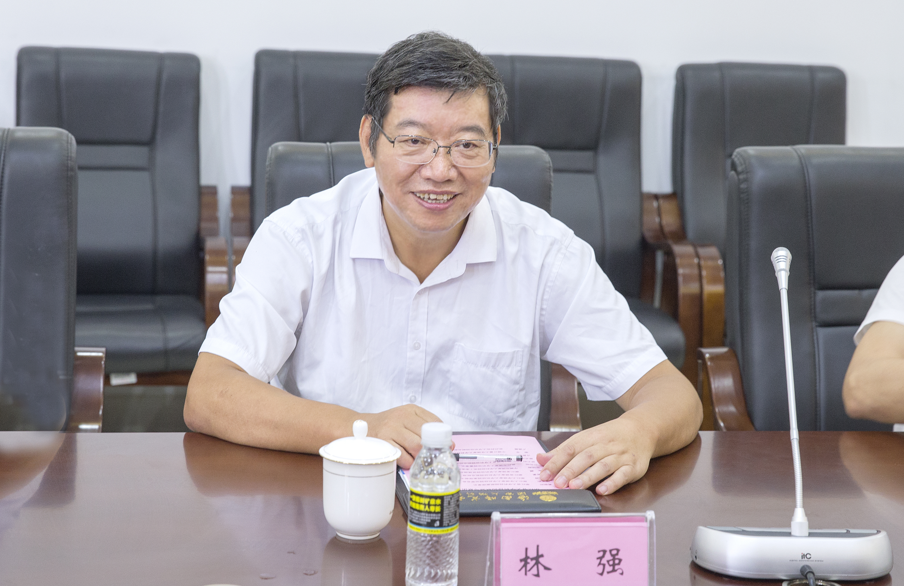 浙江省大学科技园联盟考察团调研我校科技园