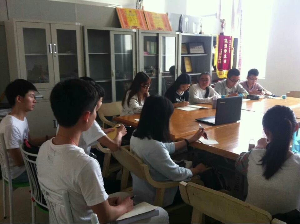 学习讲话精神,引领团学建设――记法学院学习贯彻习近平总书记讲话精神交流会