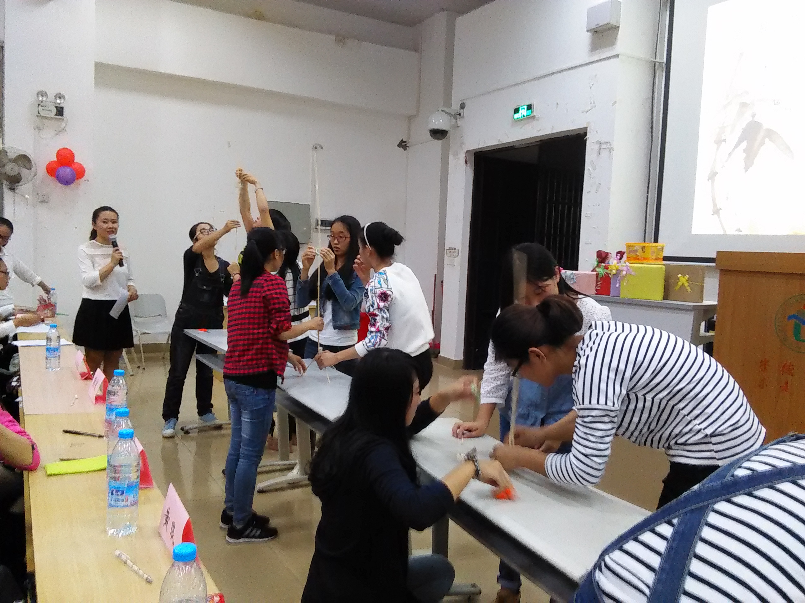 走进科学，走进生活――记教育科学学院第一届科学知识竞赛