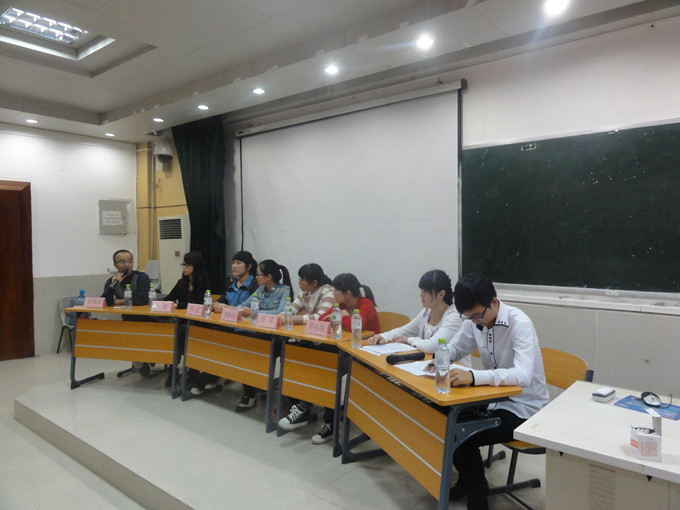 迎接挑战，你准备好吗？——记初等教育学院“挑战杯”讲坛暨院级团日活动