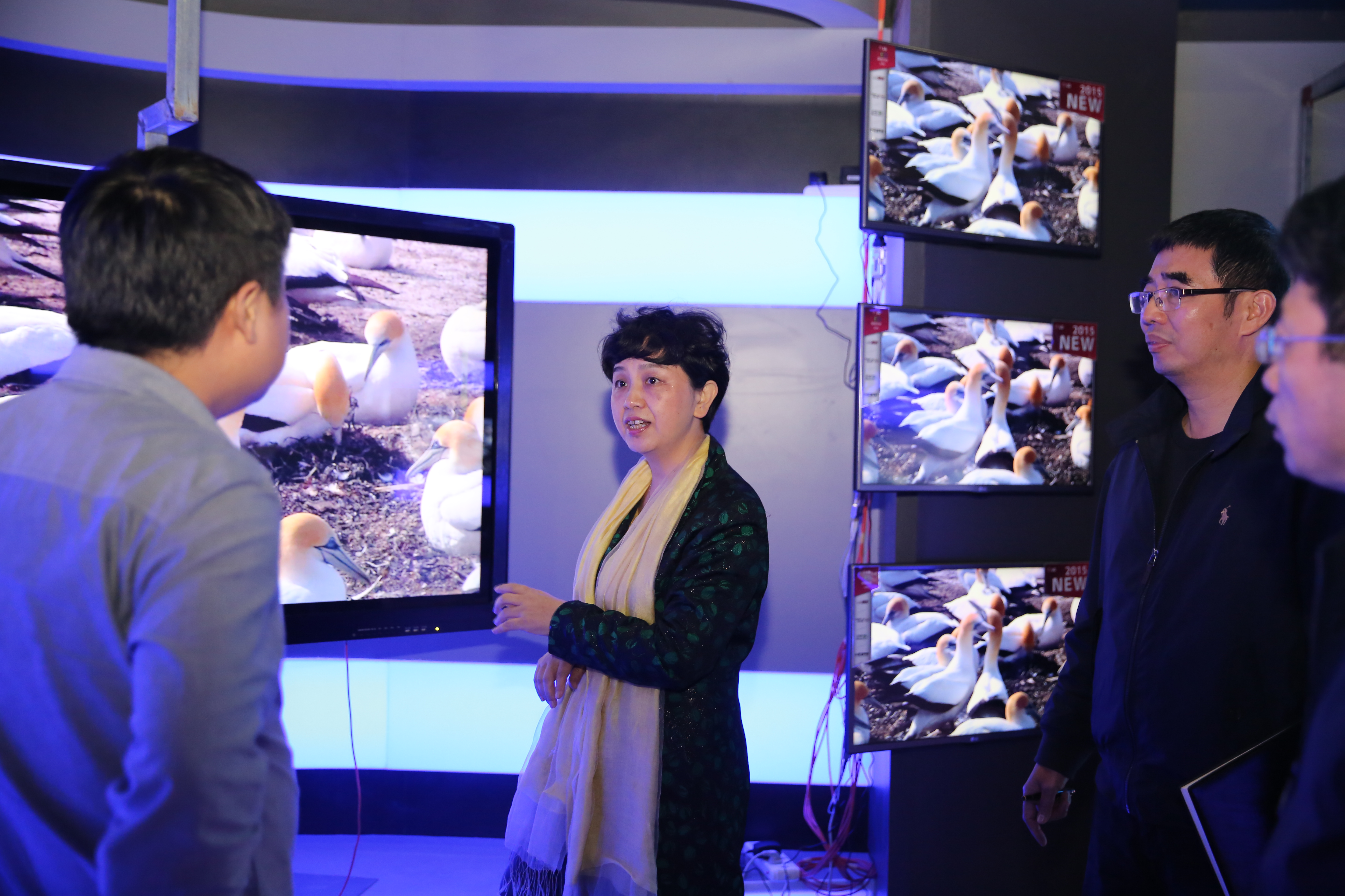 省委宣传部常务副部长常辅棠到我校作报告