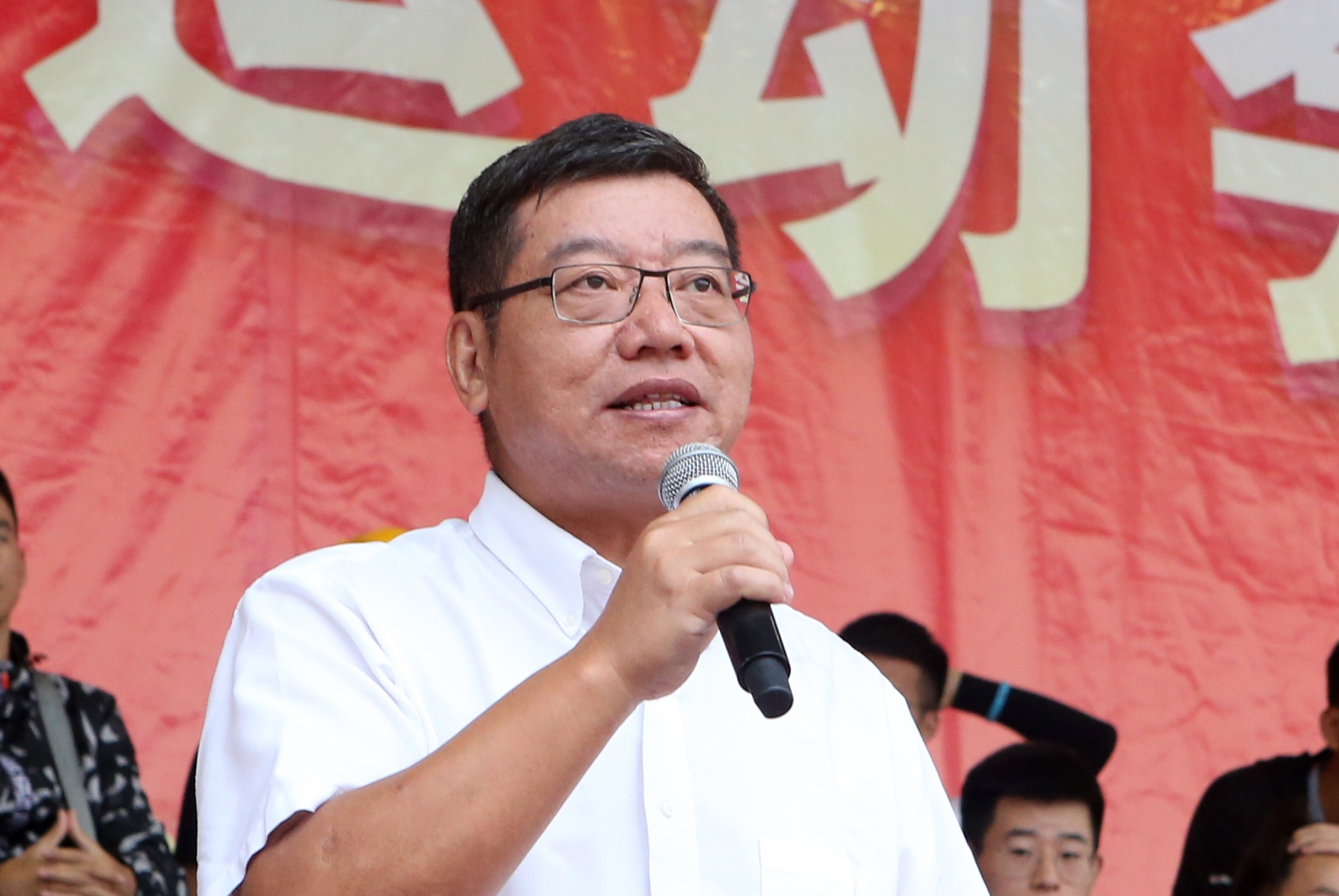 我校第三十六届校运会开幕