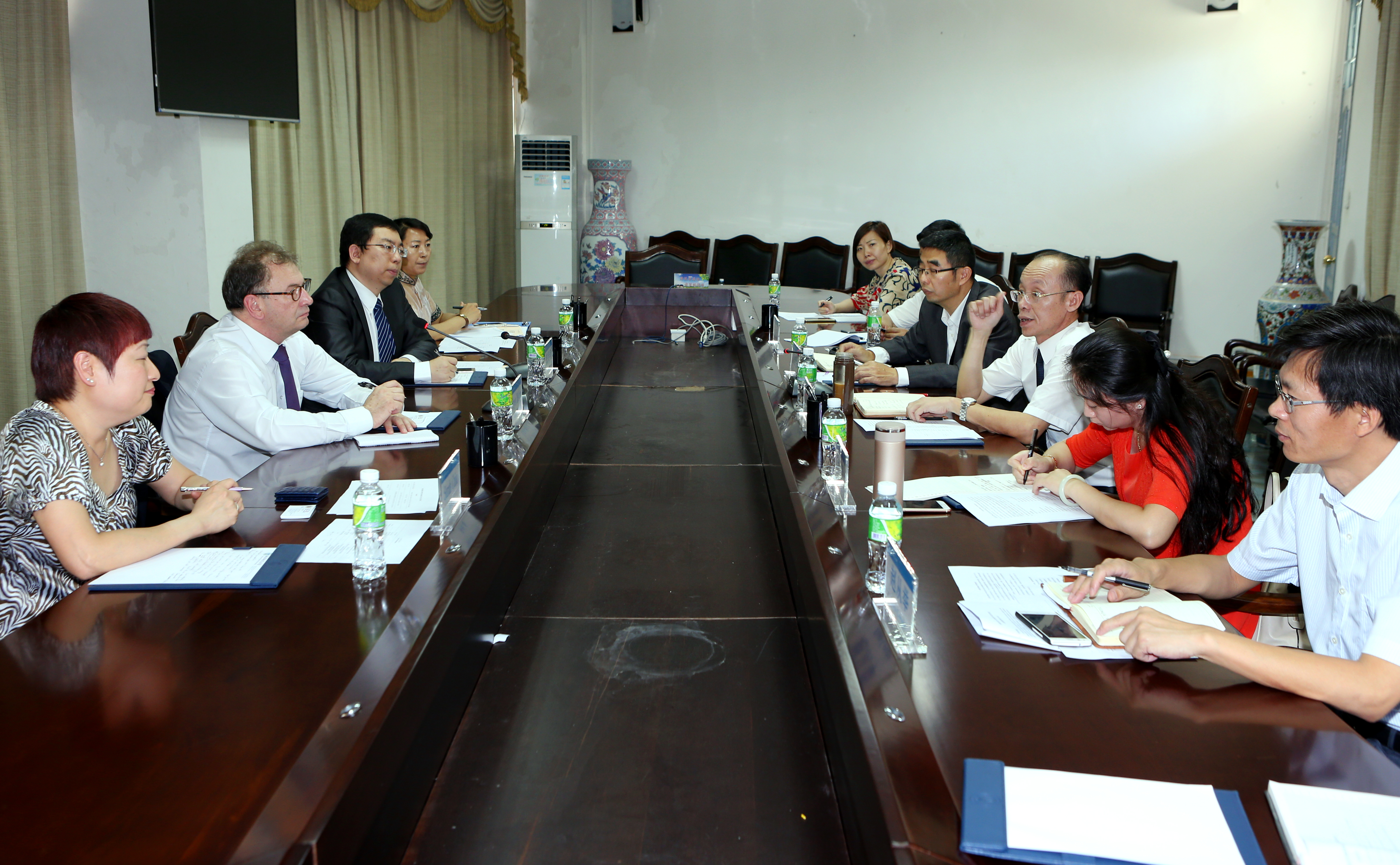 英国伯明翰大学代表团访问我校