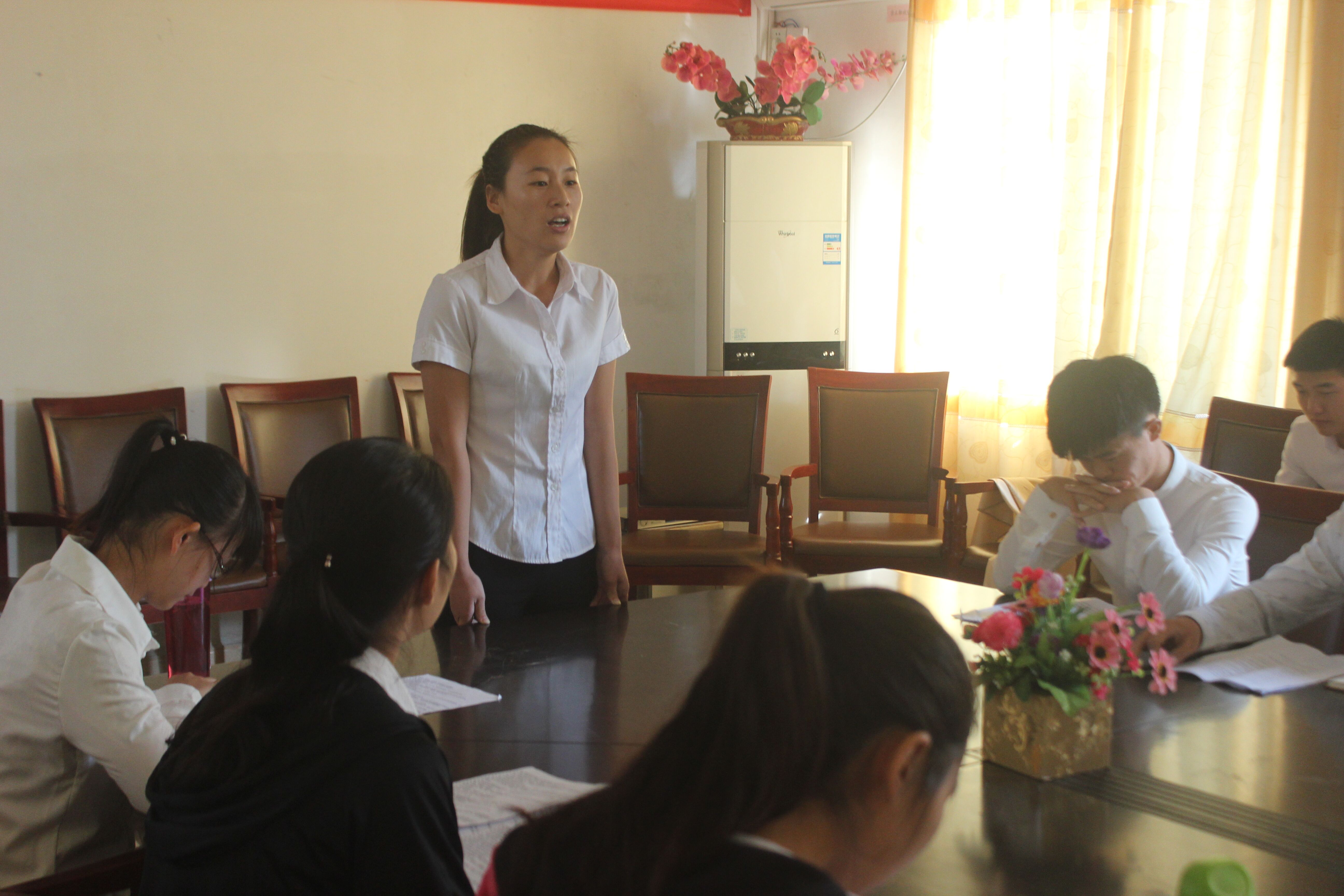 体育学院学生第二党支部召开预备党员发展大会