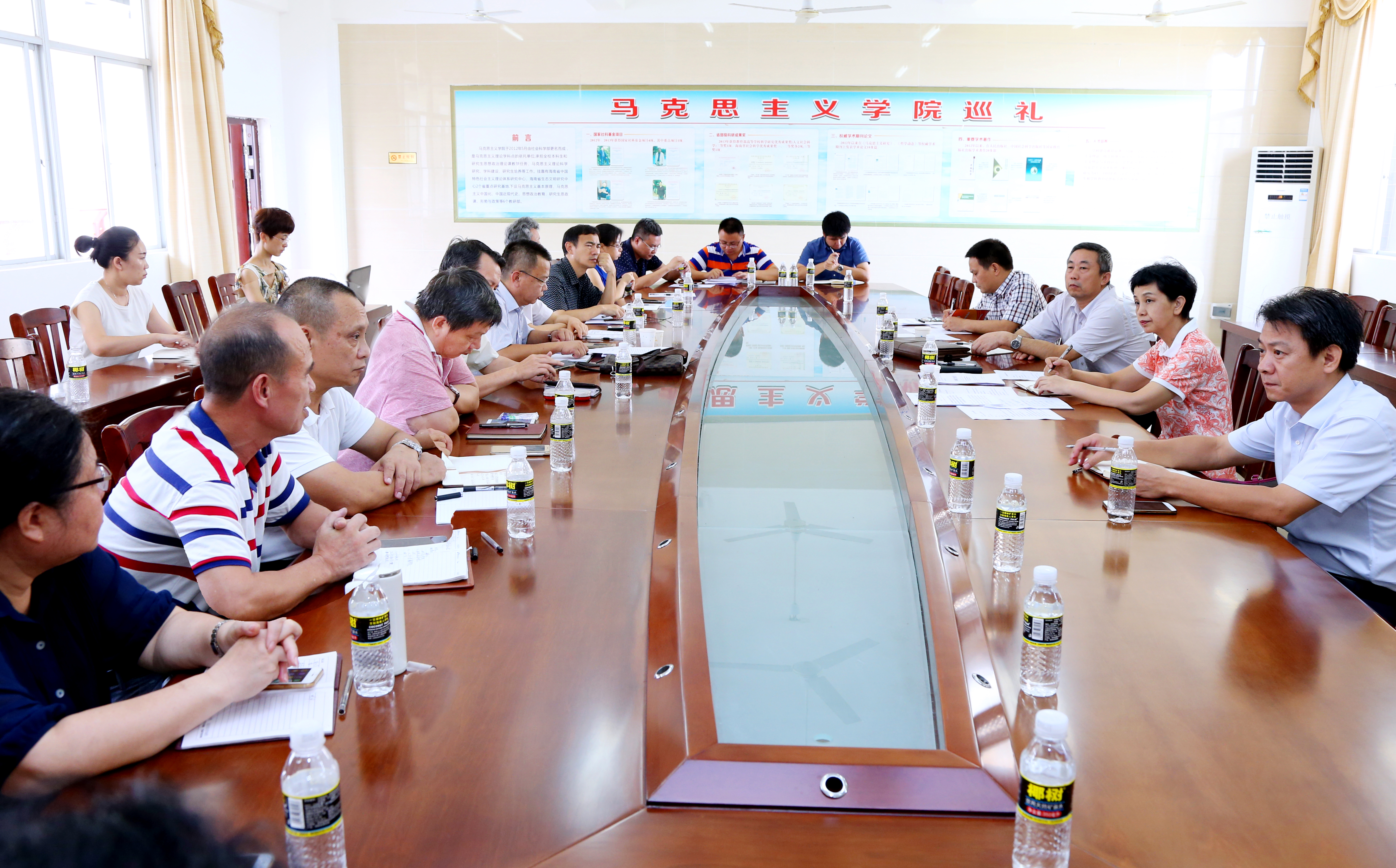 我校召开桂林洋校区大研讨大讨论座谈会