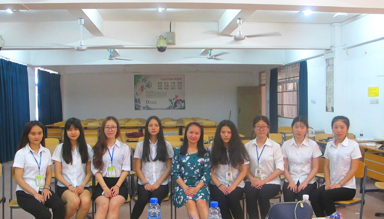 魅力人生,妆点舞台――记初等教育学院女生部舞台妆培训