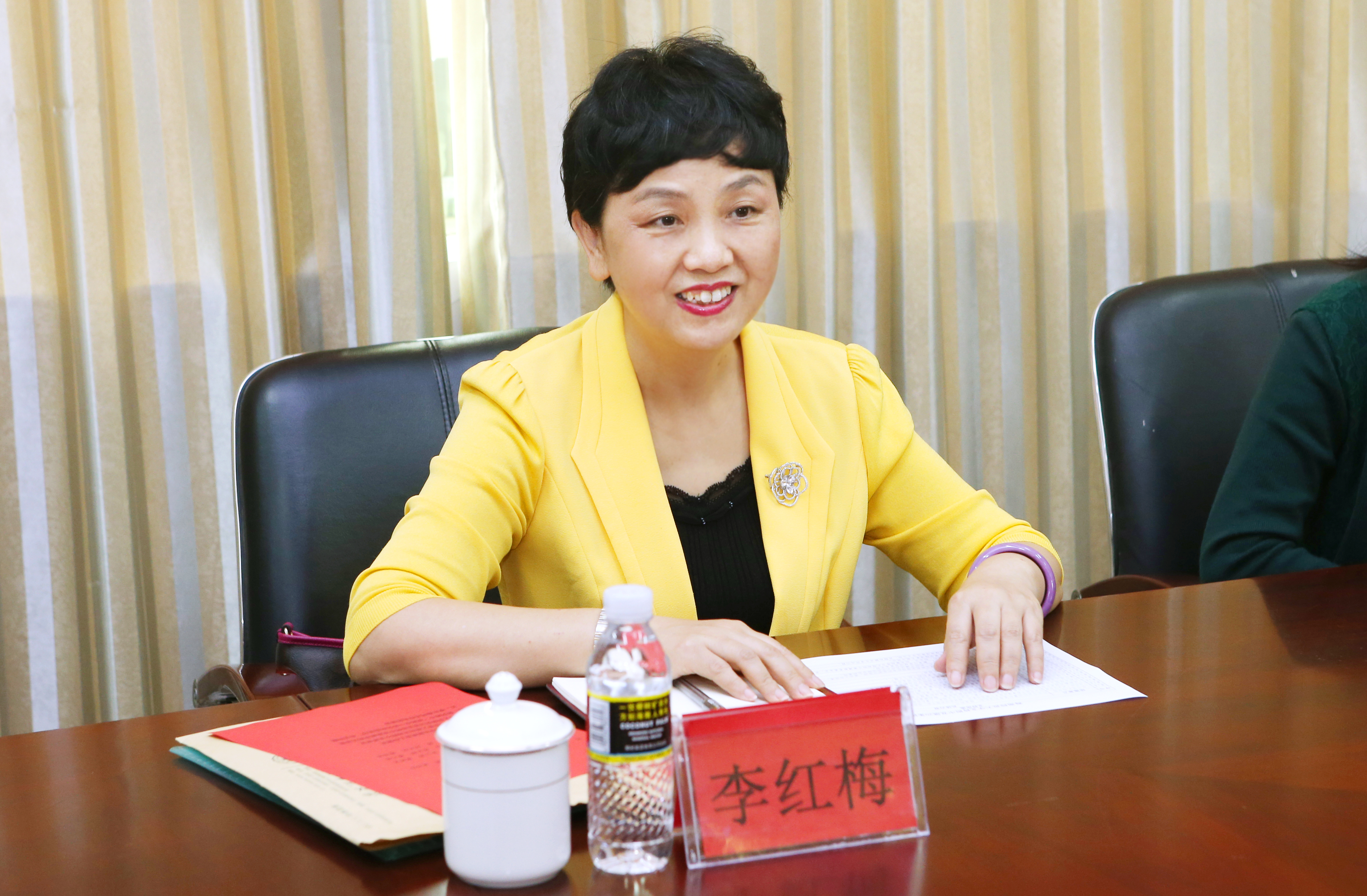 学校召开党委专题会议研究支持附属中学发展建设